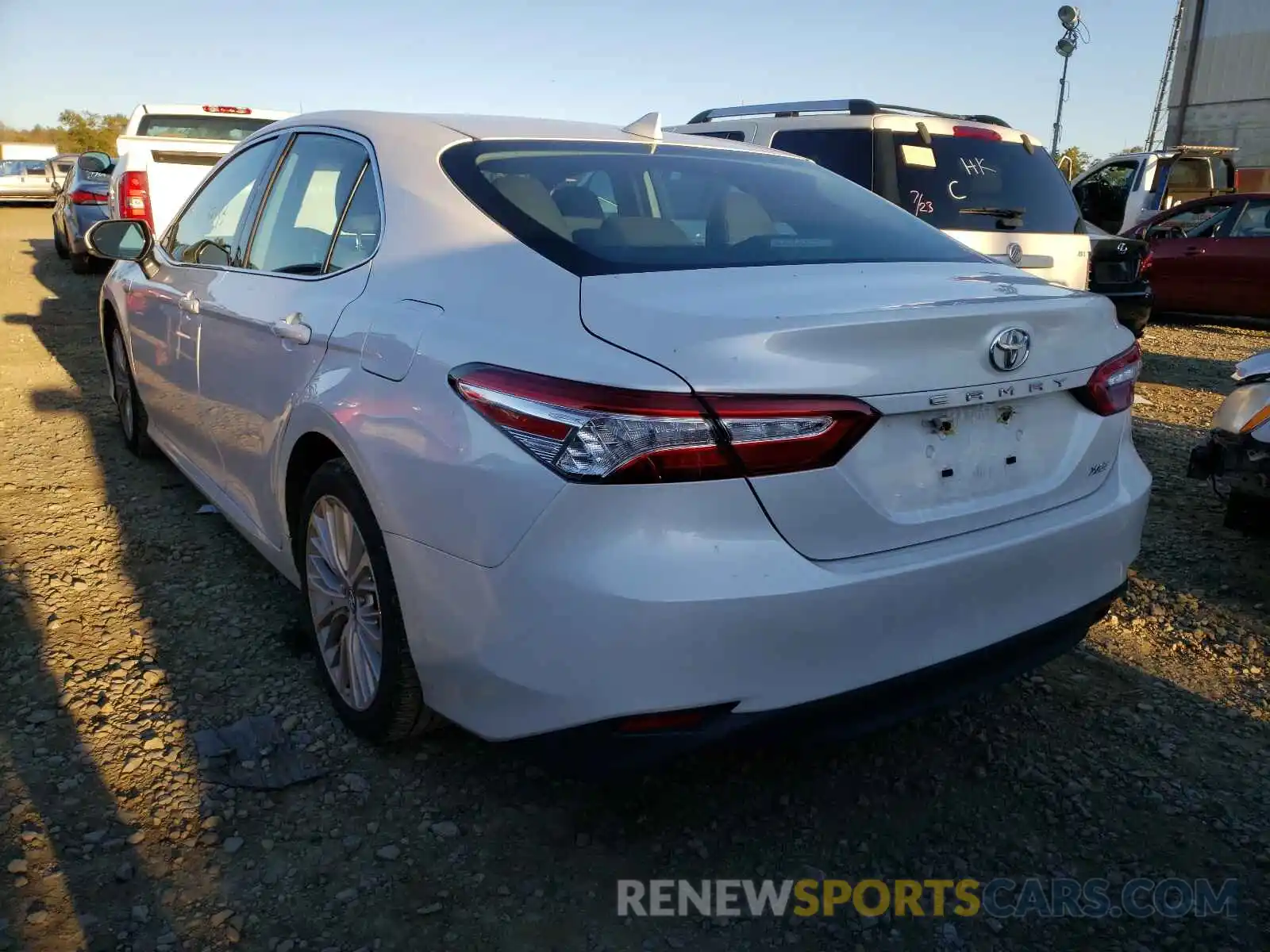 3 Photograph of a damaged car 4T1F11AK6LU898433 TOYOTA CAMRY 2020