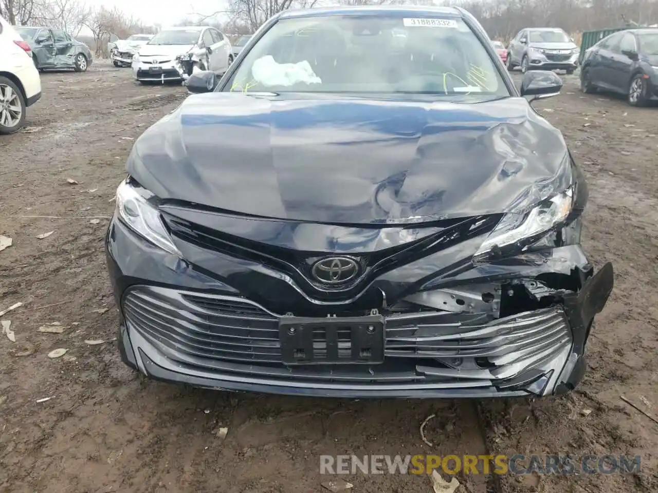 9 Photograph of a damaged car 4T1F11AK7LU386650 TOYOTA CAMRY 2020