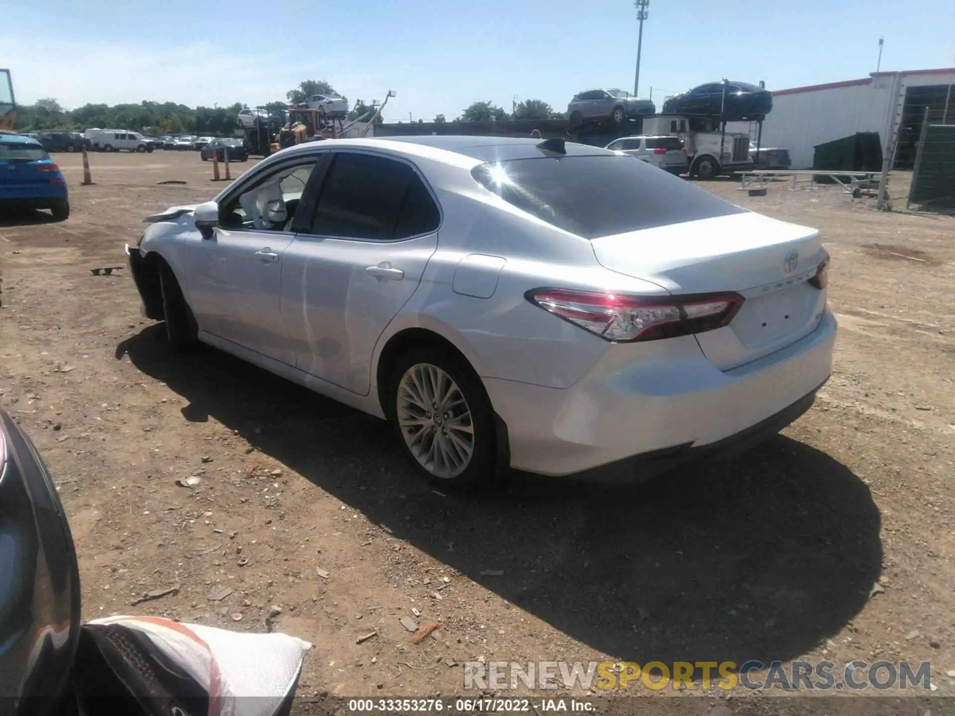 3 Photograph of a damaged car 4T1F11AK7LU507290 TOYOTA CAMRY 2020