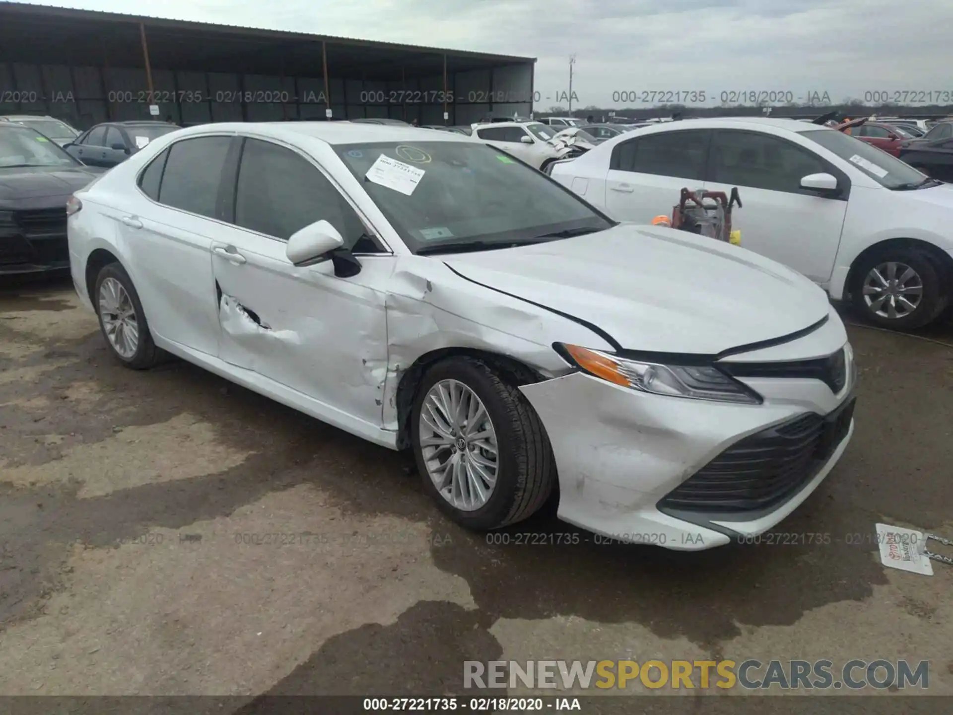 1 Photograph of a damaged car 4T1F11AK7LU889224 TOYOTA CAMRY 2020