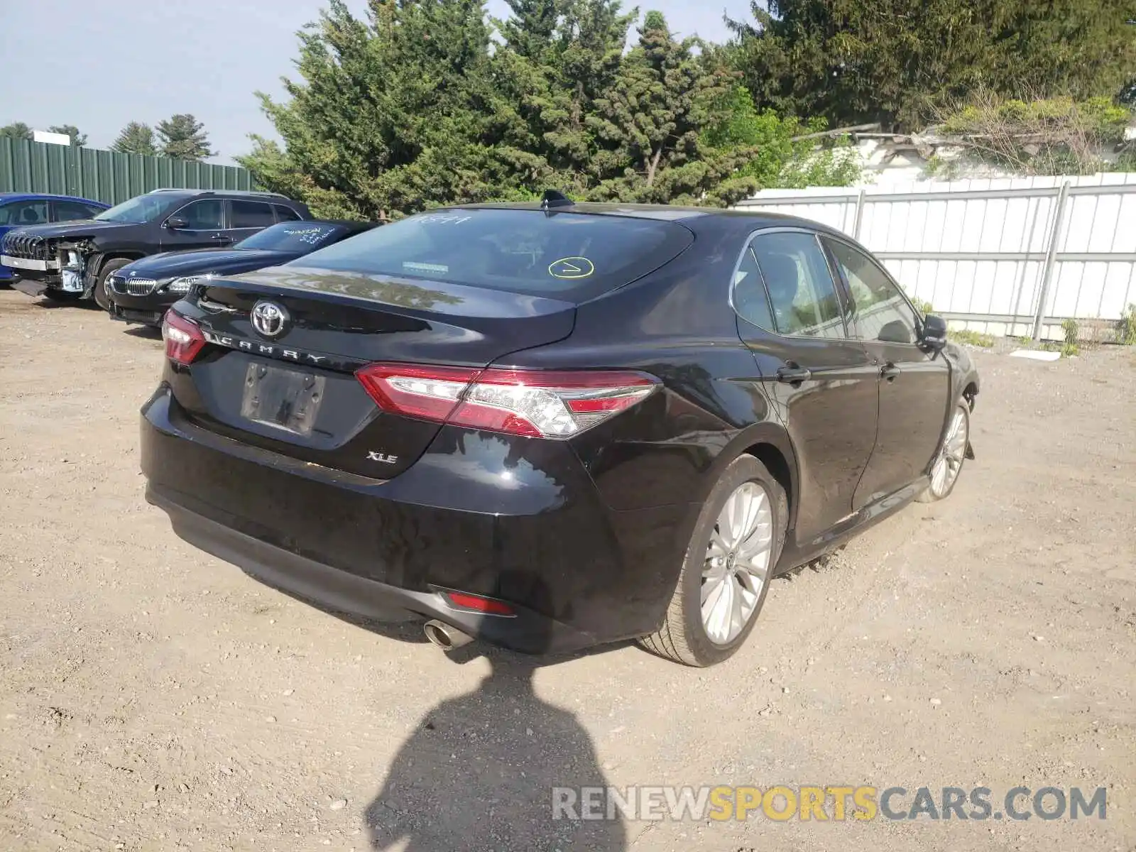 4 Photograph of a damaged car 4T1F11AK7LU964844 TOYOTA CAMRY 2020