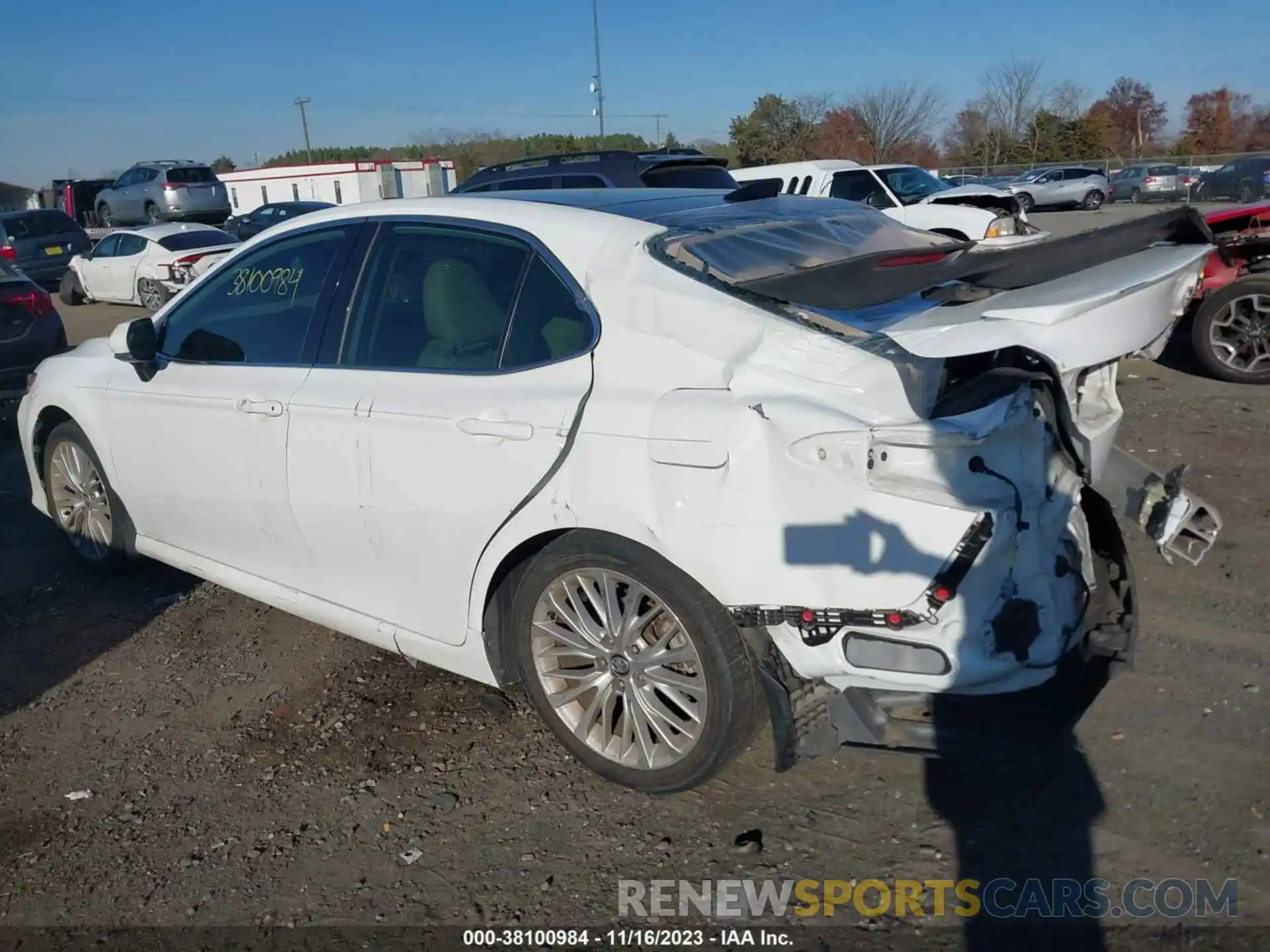 3 Photograph of a damaged car 4T1F11AK8LU866809 TOYOTA CAMRY 2020