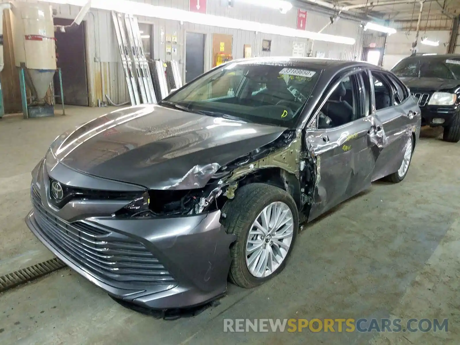 2 Photograph of a damaged car 4T1F11AK8LU879981 TOYOTA CAMRY 2020