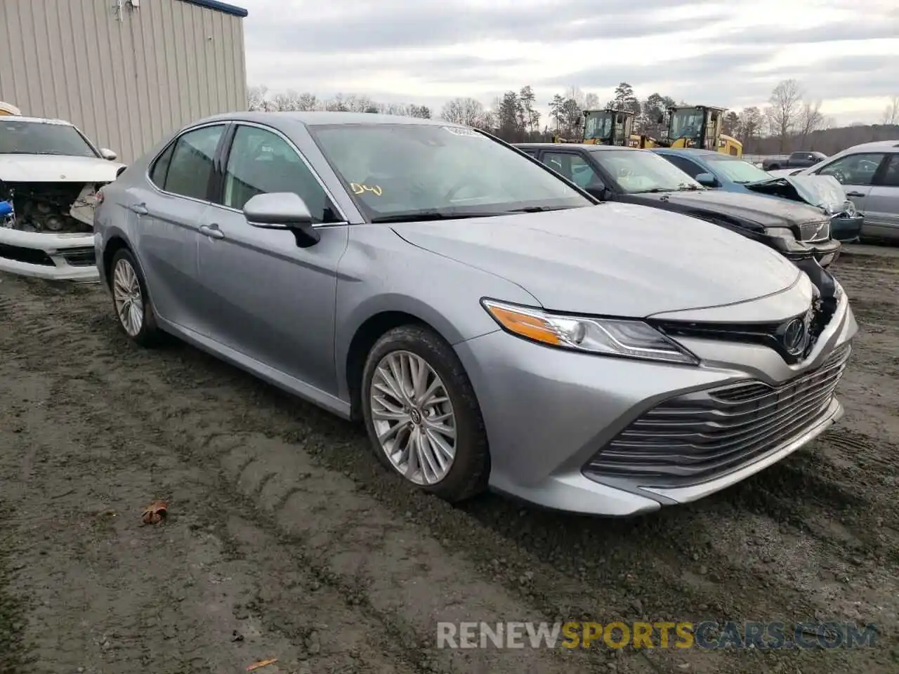 1 Photograph of a damaged car 4T1F11AK8LU894173 TOYOTA CAMRY 2020