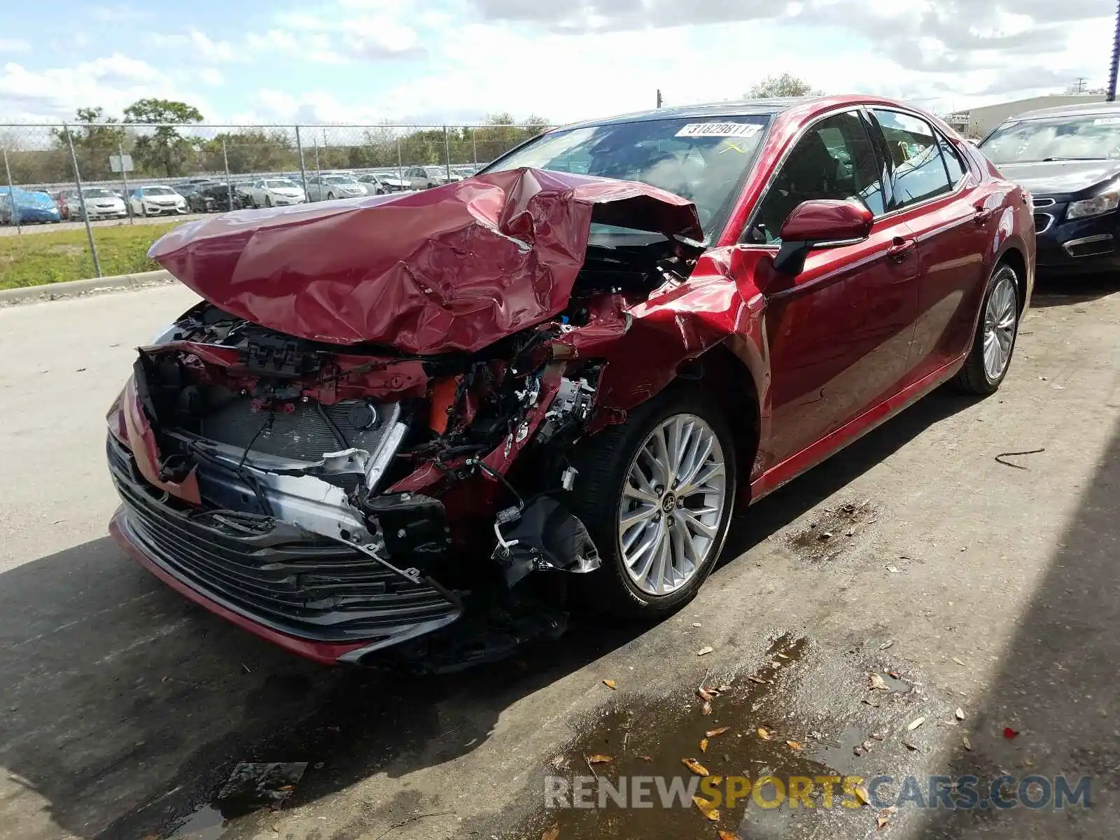 2 Photograph of a damaged car 4T1F11AK8LU949981 TOYOTA CAMRY 2020