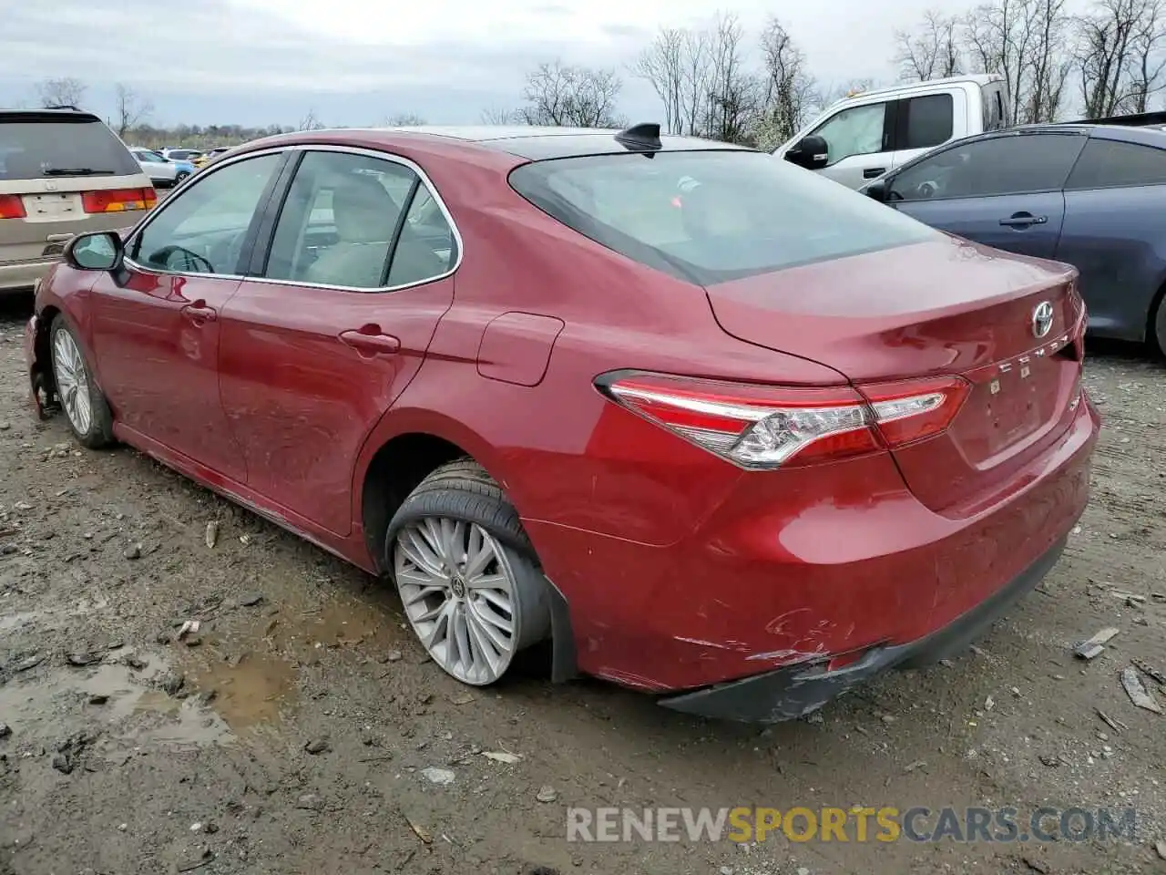 2 Photograph of a damaged car 4T1F11AK9LU510580 TOYOTA CAMRY 2020