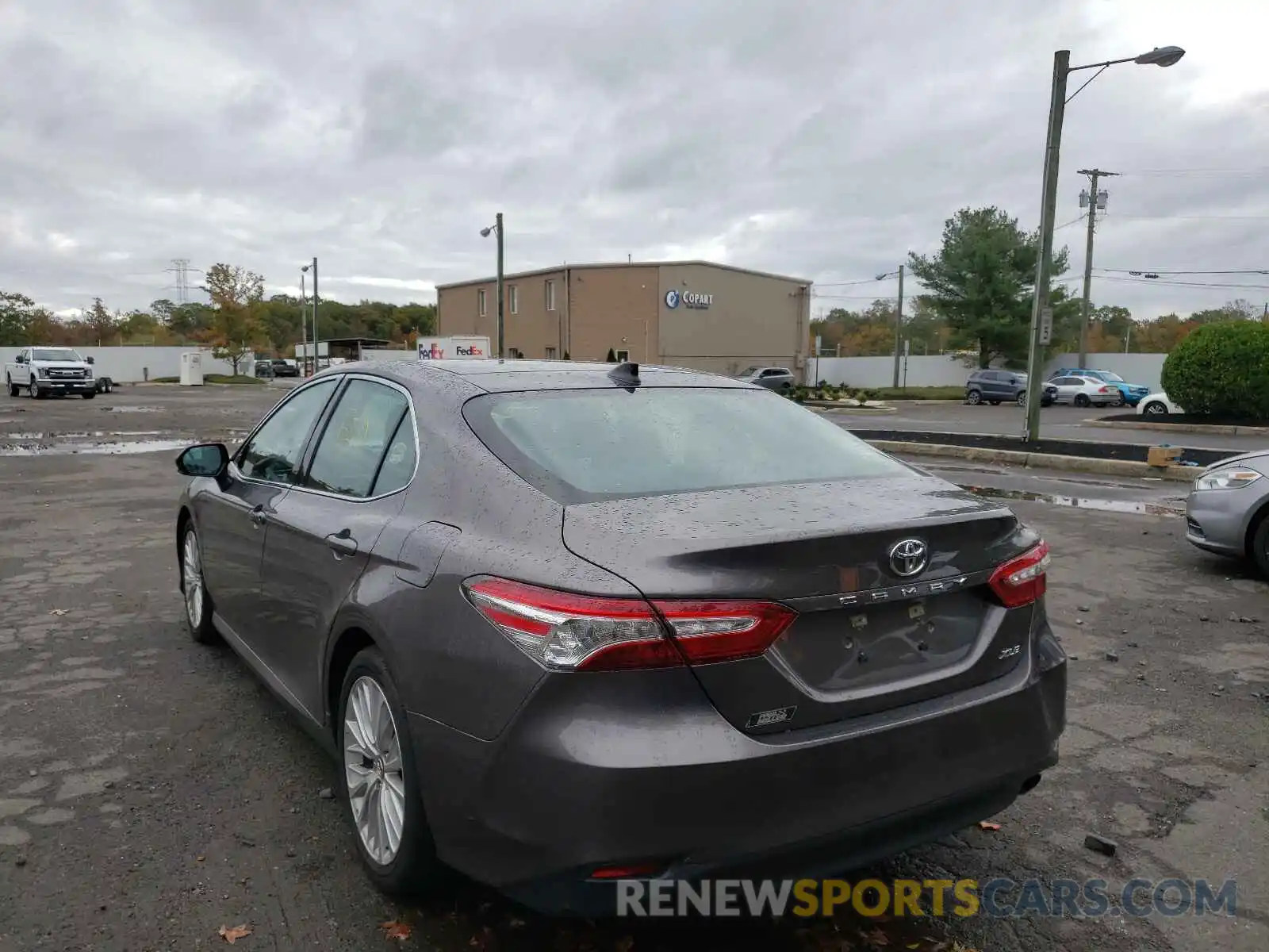 3 Photograph of a damaged car 4T1F11AK9LU931795 TOYOTA CAMRY 2020