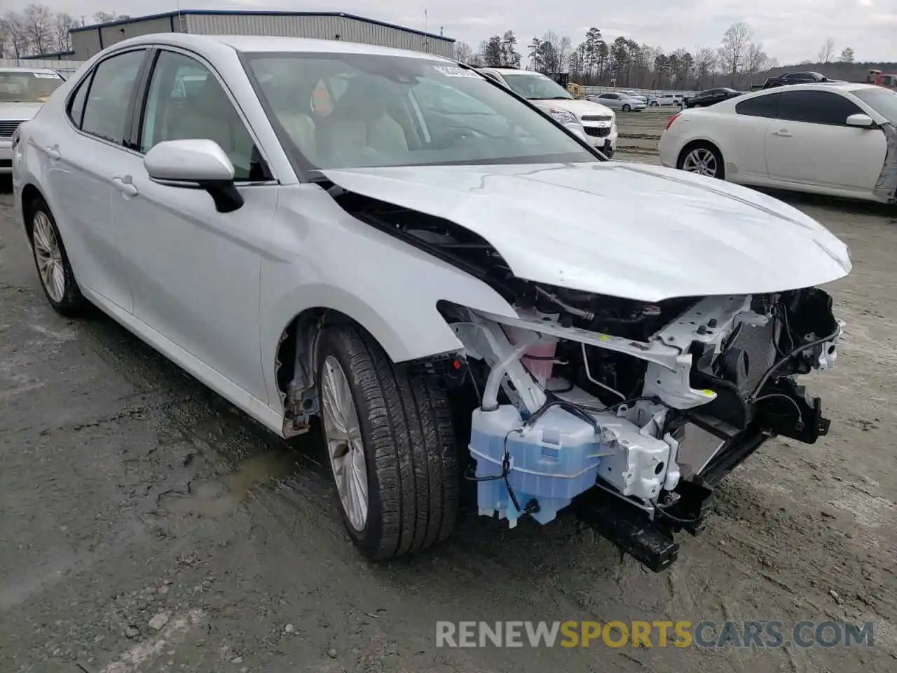 1 Photograph of a damaged car 4T1F11AK9LU982326 TOYOTA CAMRY 2020