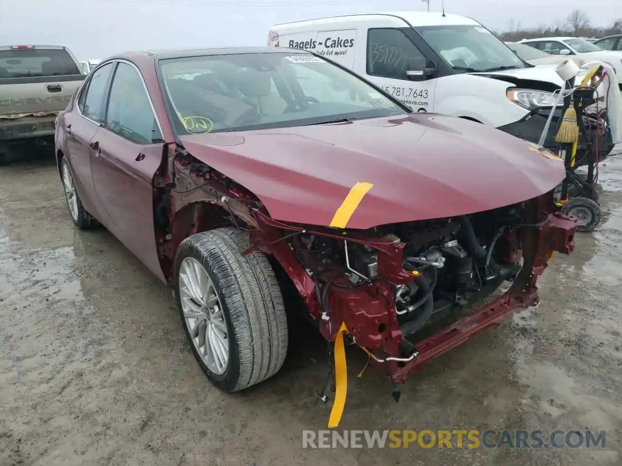 1 Photograph of a damaged car 4T1F11AK9LU991835 TOYOTA CAMRY 2020