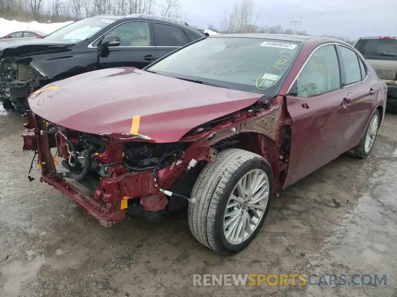 2 Photograph of a damaged car 4T1F11AK9LU991835 TOYOTA CAMRY 2020