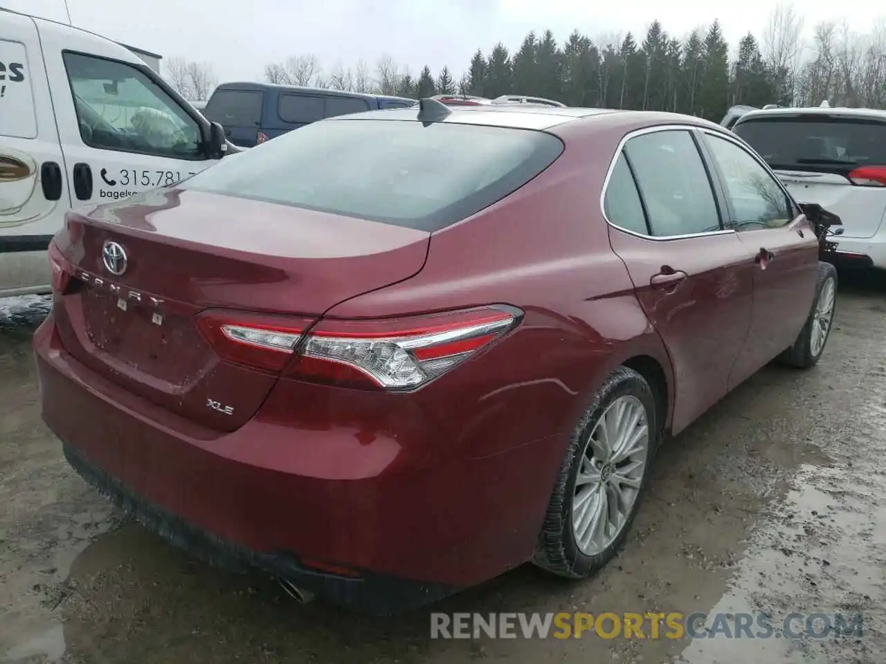 4 Photograph of a damaged car 4T1F11AK9LU991835 TOYOTA CAMRY 2020