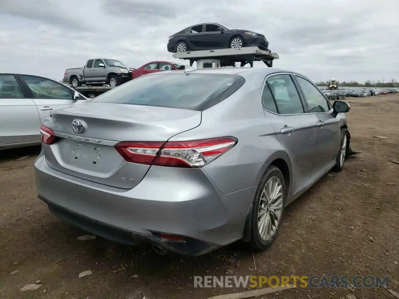 4 Photograph of a damaged car 4T1F11AKXLU879531 TOYOTA CAMRY 2020