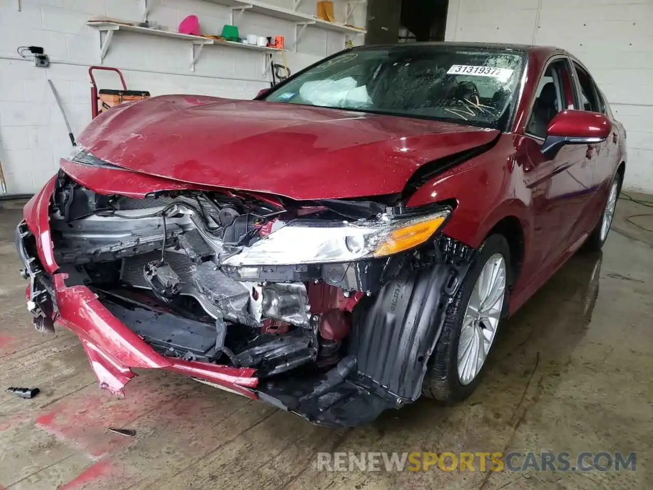 2 Photograph of a damaged car 4T1F11AKXLU885605 TOYOTA CAMRY 2020