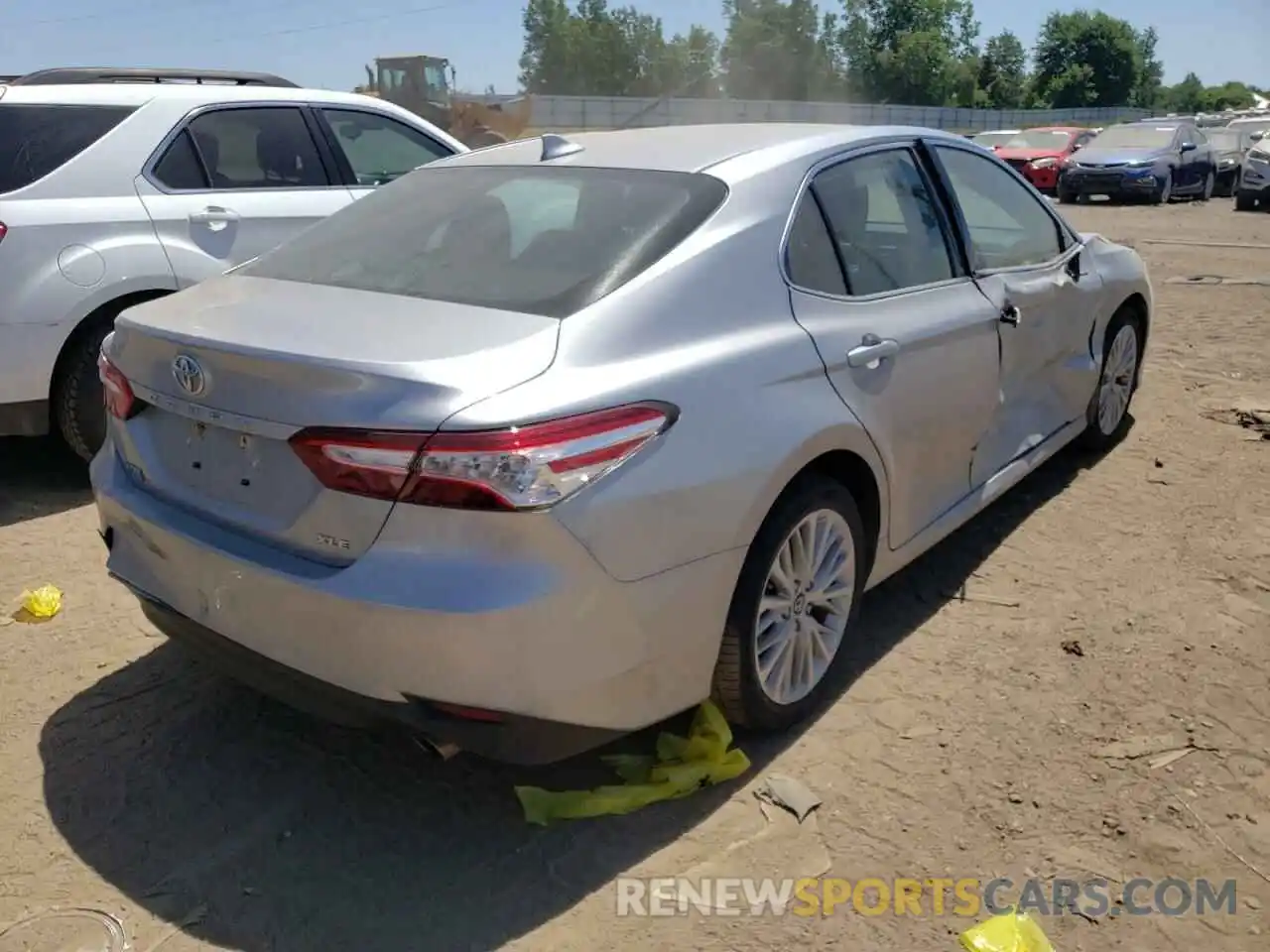 4 Photograph of a damaged car 4T1F11AKXLU889315 TOYOTA CAMRY 2020