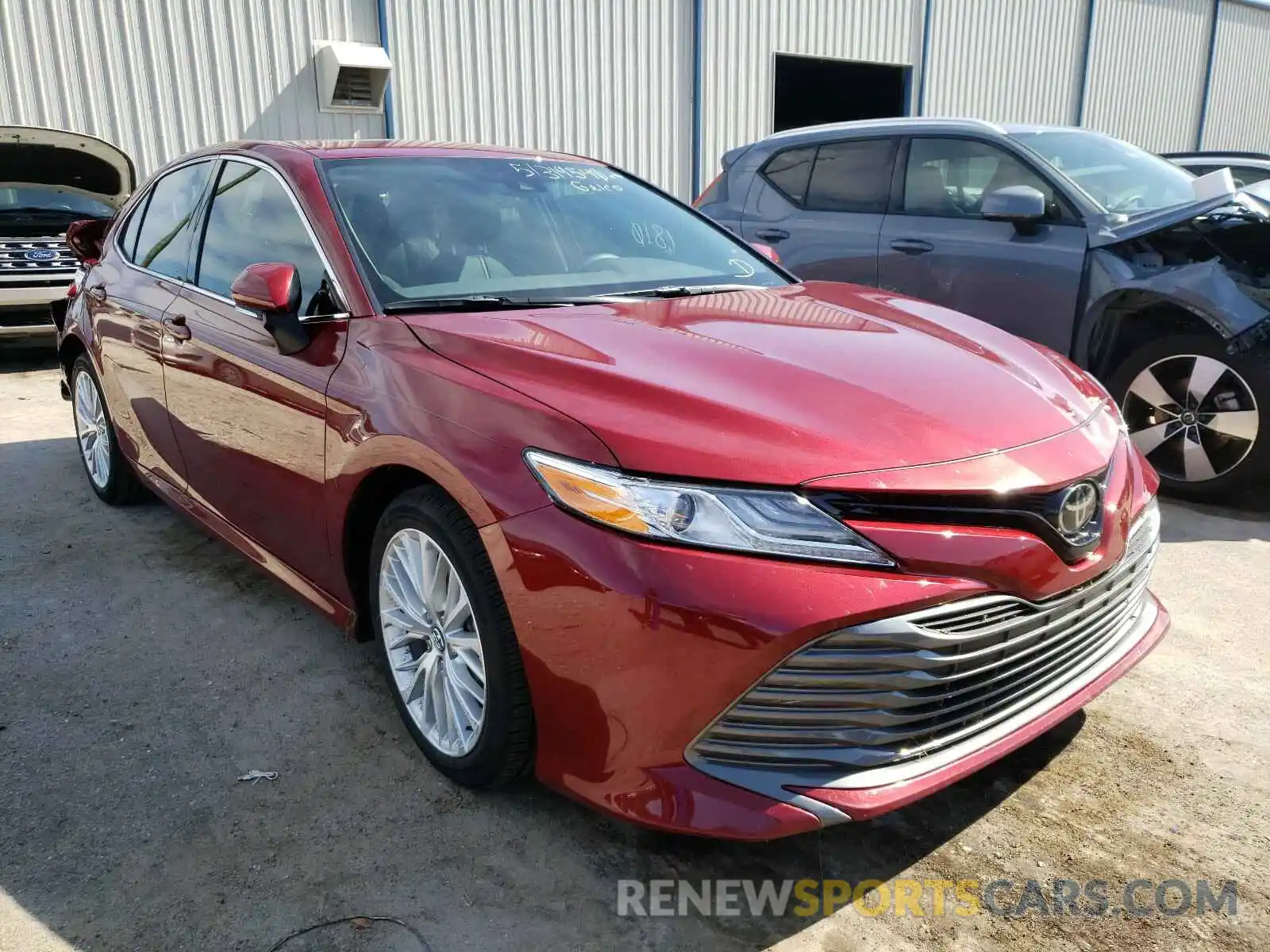 1 Photograph of a damaged car 4T1F11AKXLU936729 TOYOTA CAMRY 2020