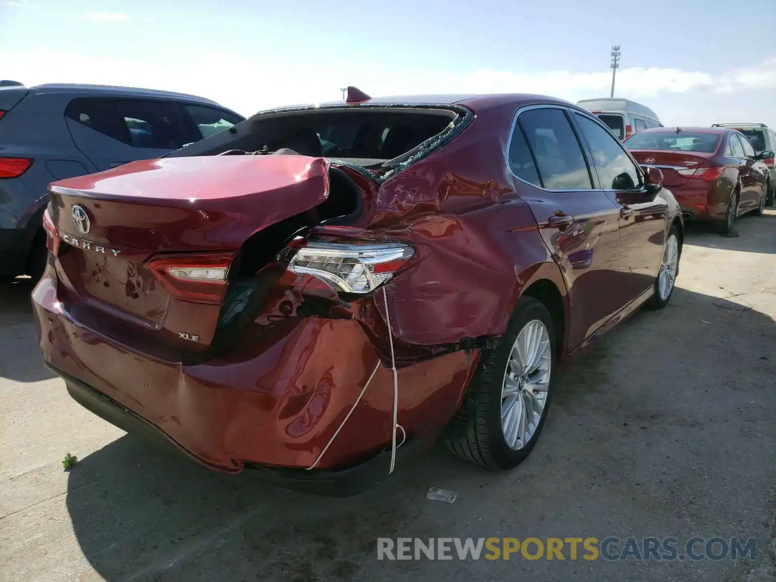 4 Photograph of a damaged car 4T1F11AKXLU936729 TOYOTA CAMRY 2020