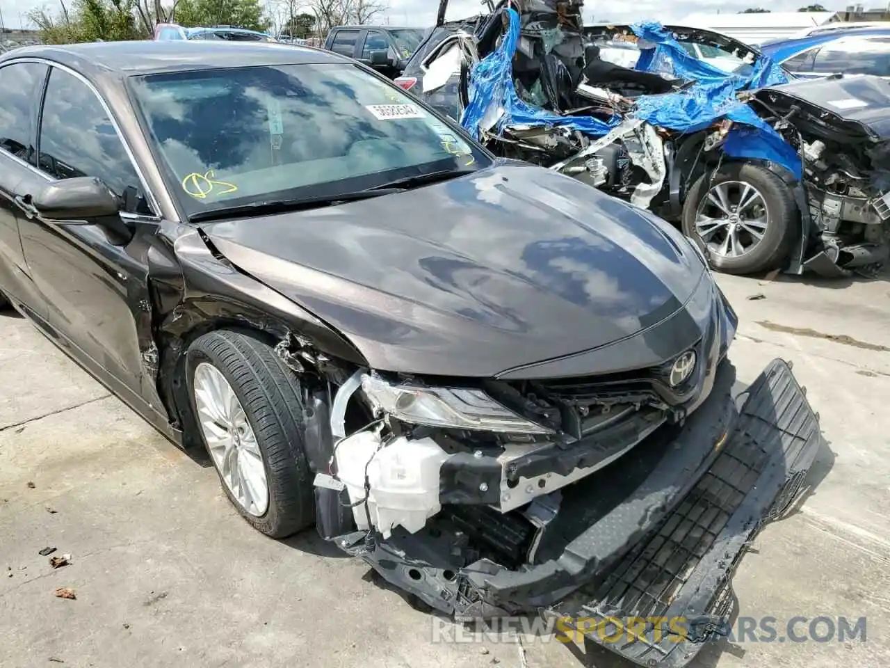 9 Photograph of a damaged car 4T1F11AKXLU941297 TOYOTA CAMRY 2020