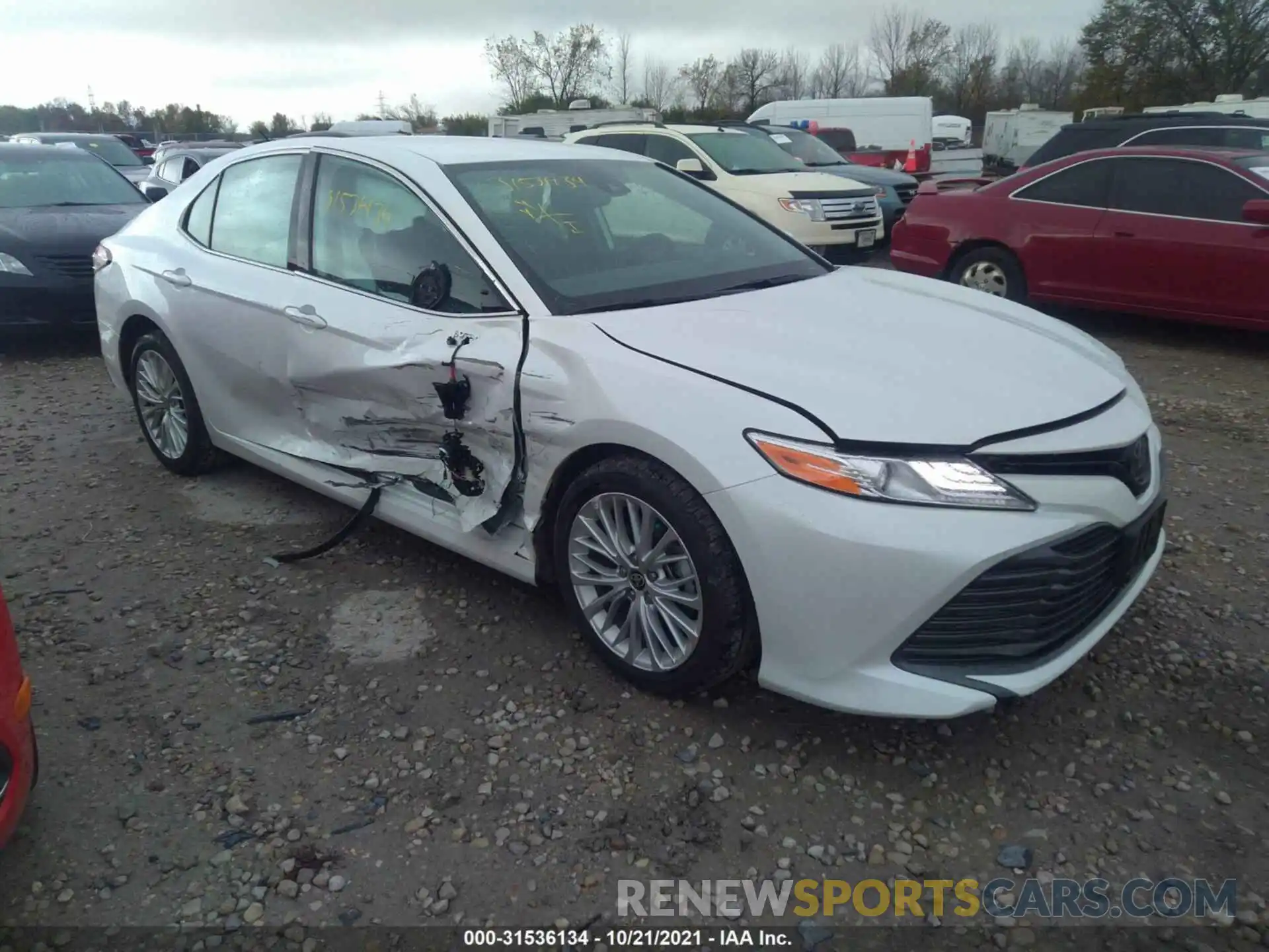 1 Photograph of a damaged car 4T1F11BK0LU004893 TOYOTA CAMRY 2020