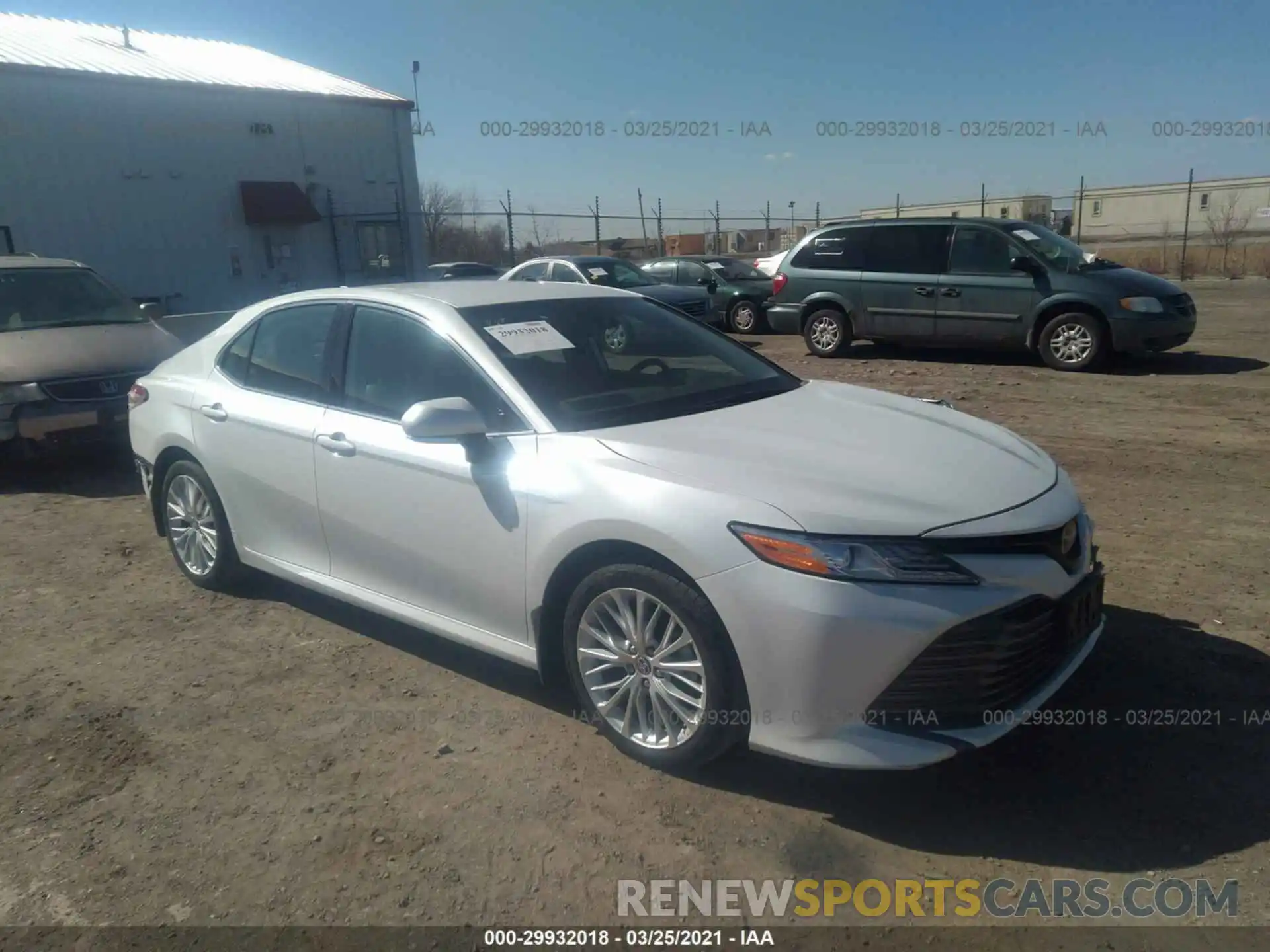 1 Photograph of a damaged car 4T1F11BK1LU004269 TOYOTA CAMRY 2020