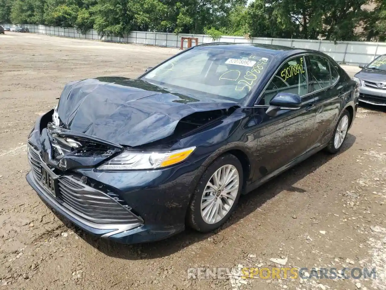 2 Photograph of a damaged car 4T1F11BK1LU014462 TOYOTA CAMRY 2020