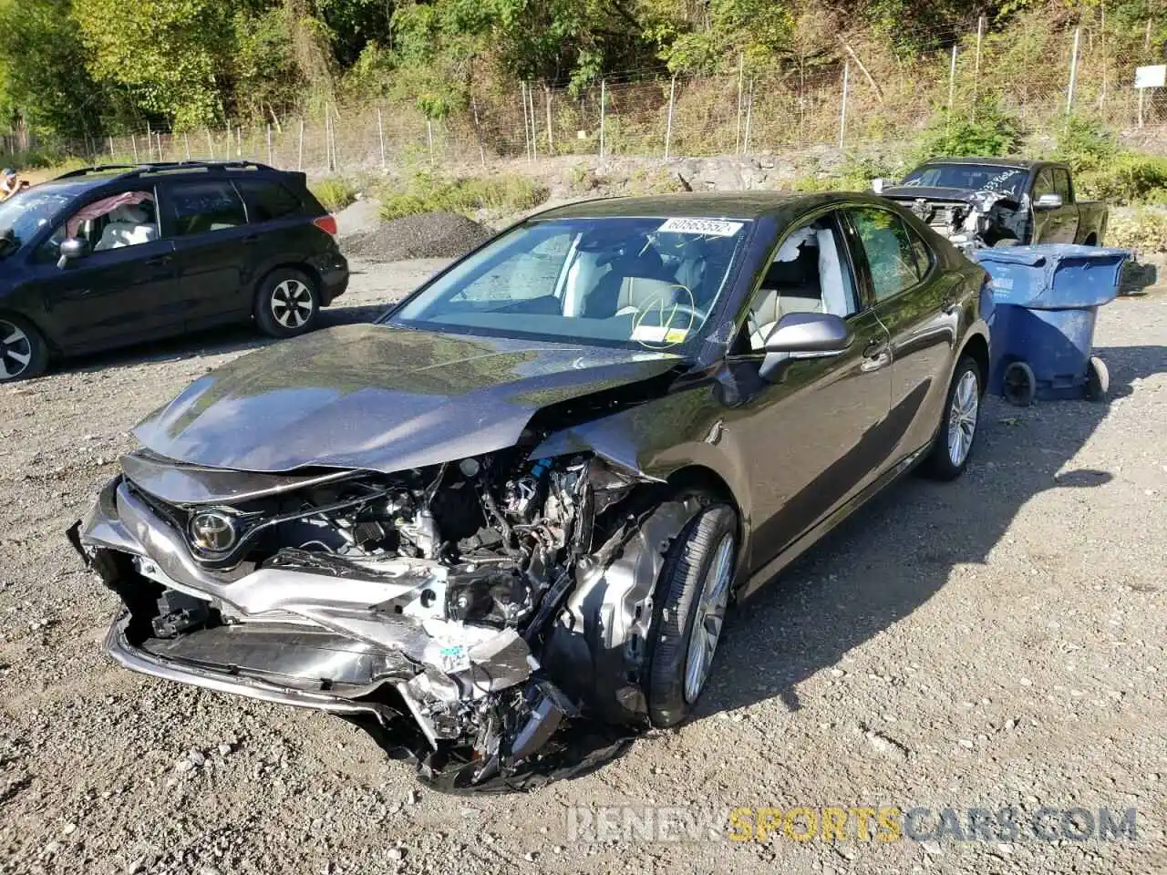 2 Photograph of a damaged car 4T1F11BK1LU015675 TOYOTA CAMRY 2020