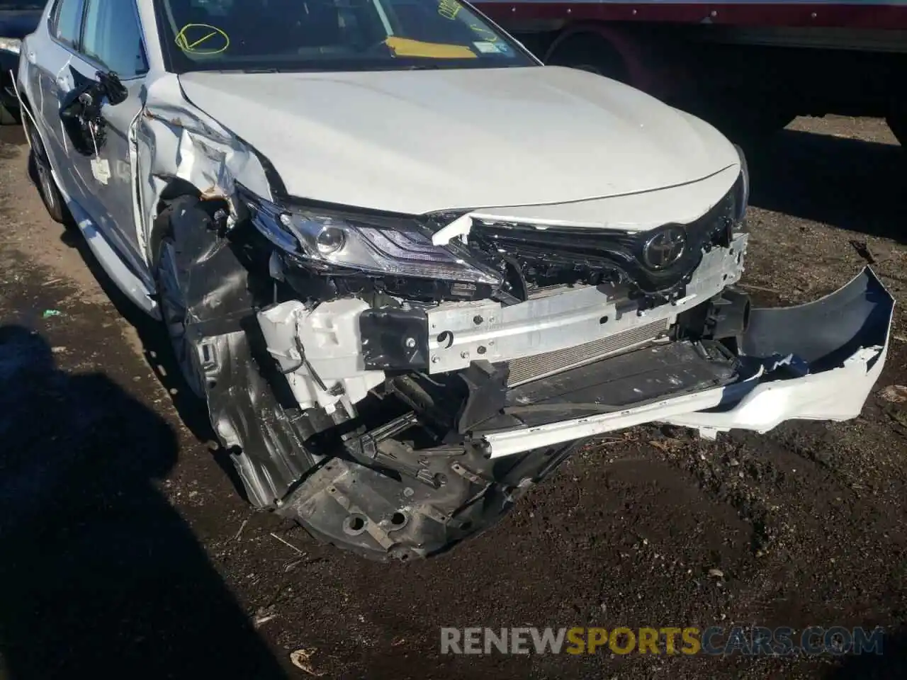 9 Photograph of a damaged car 4T1F11BK4LU012267 TOYOTA CAMRY 2020