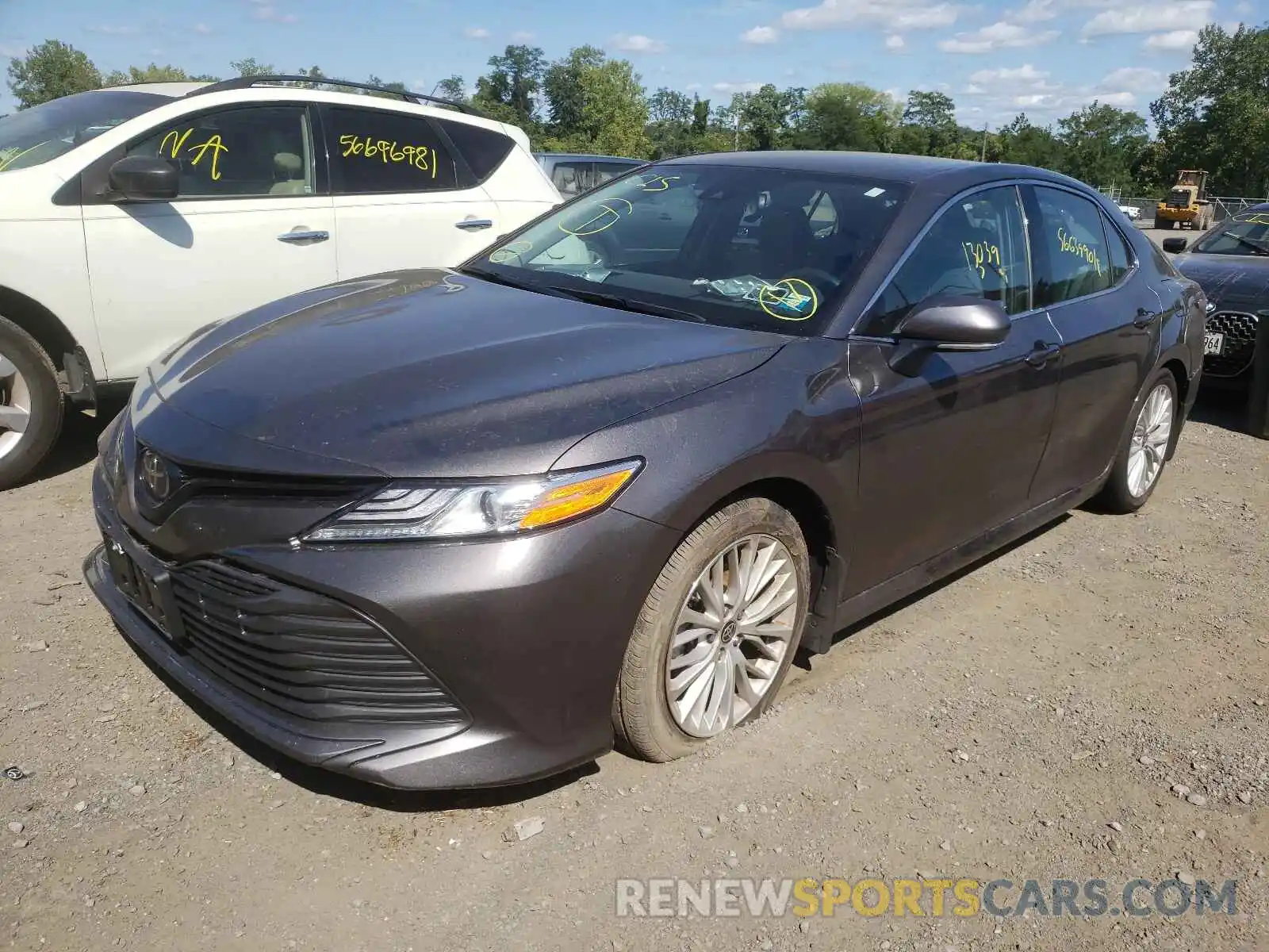 2 Photograph of a damaged car 4T1F11BK4LU015234 TOYOTA CAMRY 2020