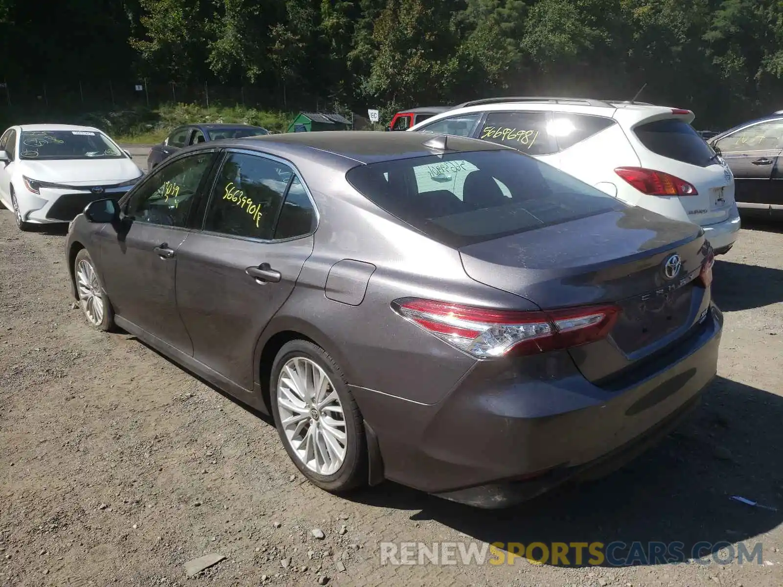 3 Photograph of a damaged car 4T1F11BK4LU015234 TOYOTA CAMRY 2020