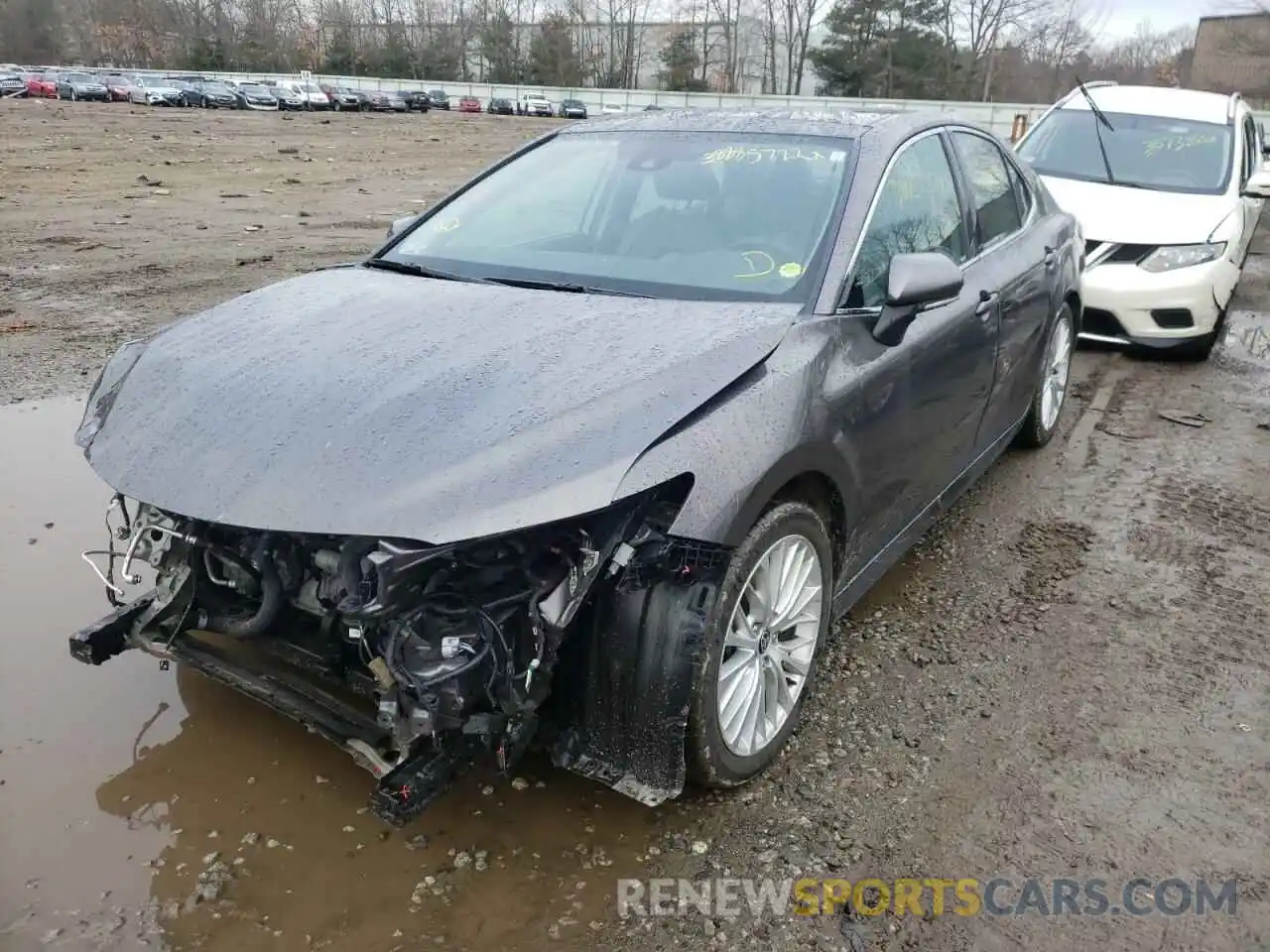 2 Photograph of a damaged car 4T1F11BK5LU005411 TOYOTA CAMRY 2020