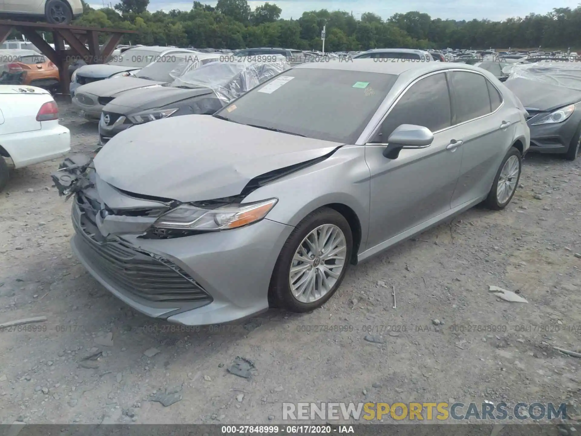 2 Photograph of a damaged car 4T1F11BK7LU002333 TOYOTA CAMRY 2020