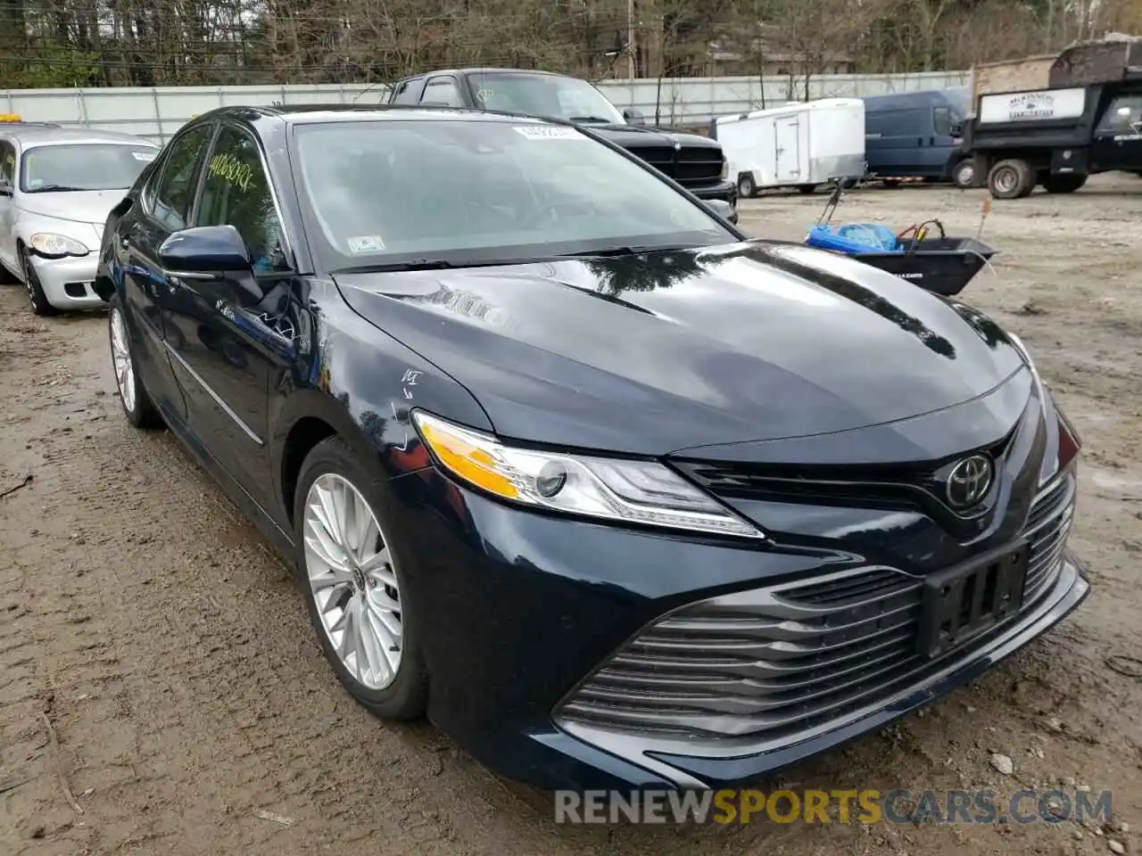 1 Photograph of a damaged car 4T1F11BK7LU004065 TOYOTA CAMRY 2020