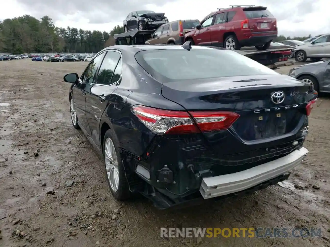 3 Photograph of a damaged car 4T1F11BK7LU004065 TOYOTA CAMRY 2020