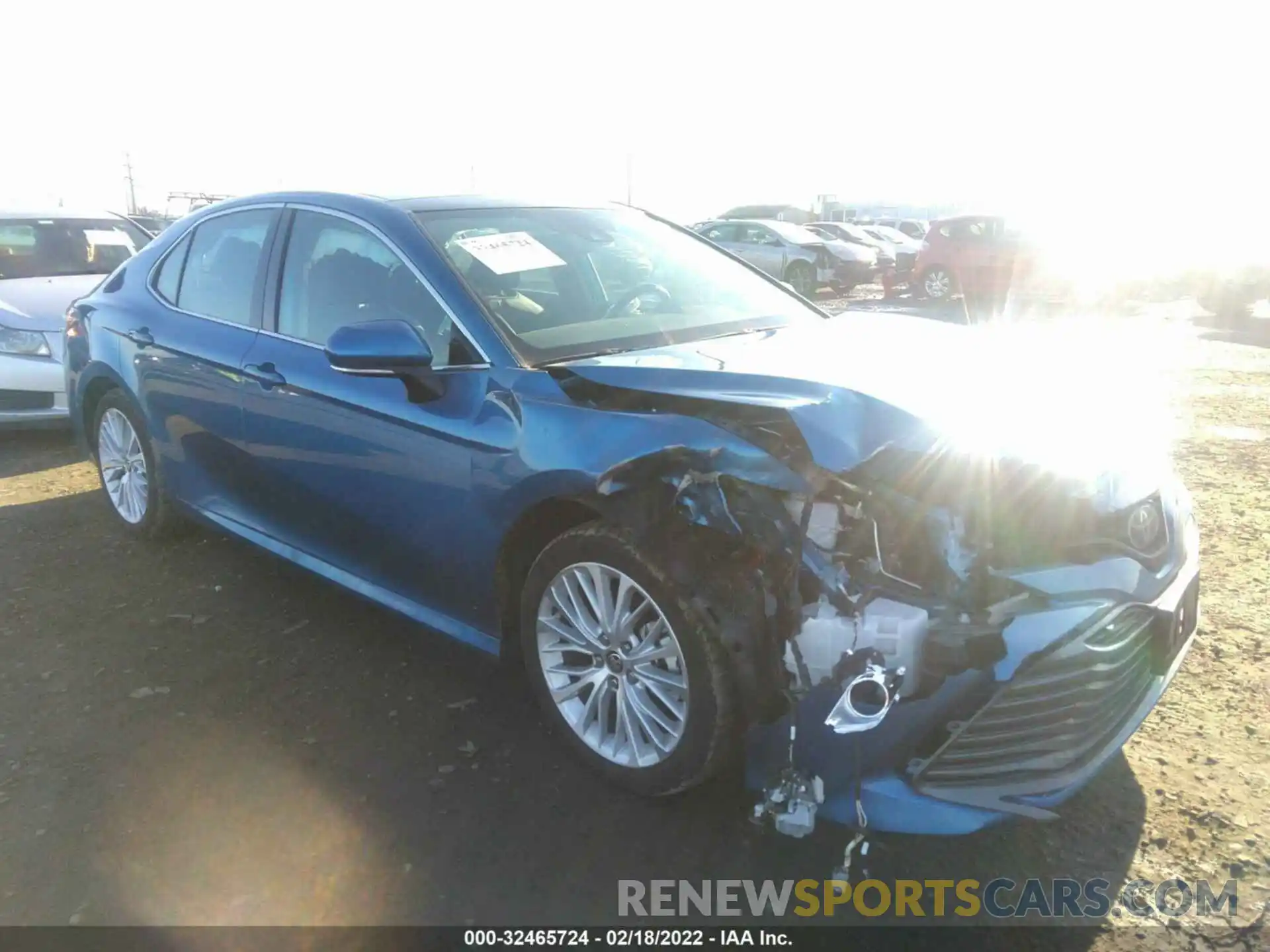 1 Photograph of a damaged car 4T1F11BK8LU008643 TOYOTA CAMRY 2020