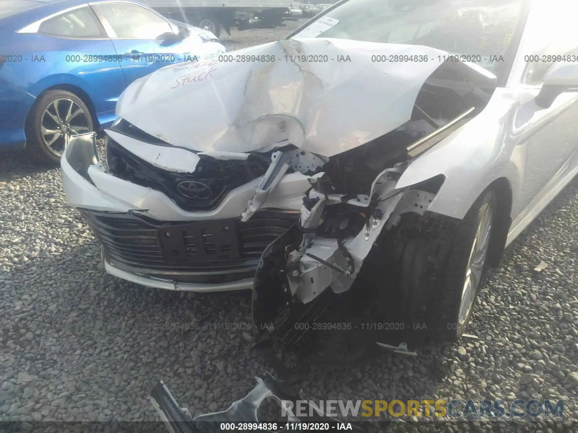 6 Photograph of a damaged car 4T1F11BK9LU009638 TOYOTA CAMRY 2020