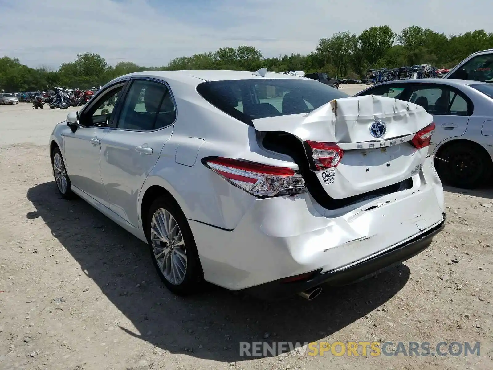 3 Photograph of a damaged car 4T1F31AK0LU535331 TOYOTA CAMRY 2020