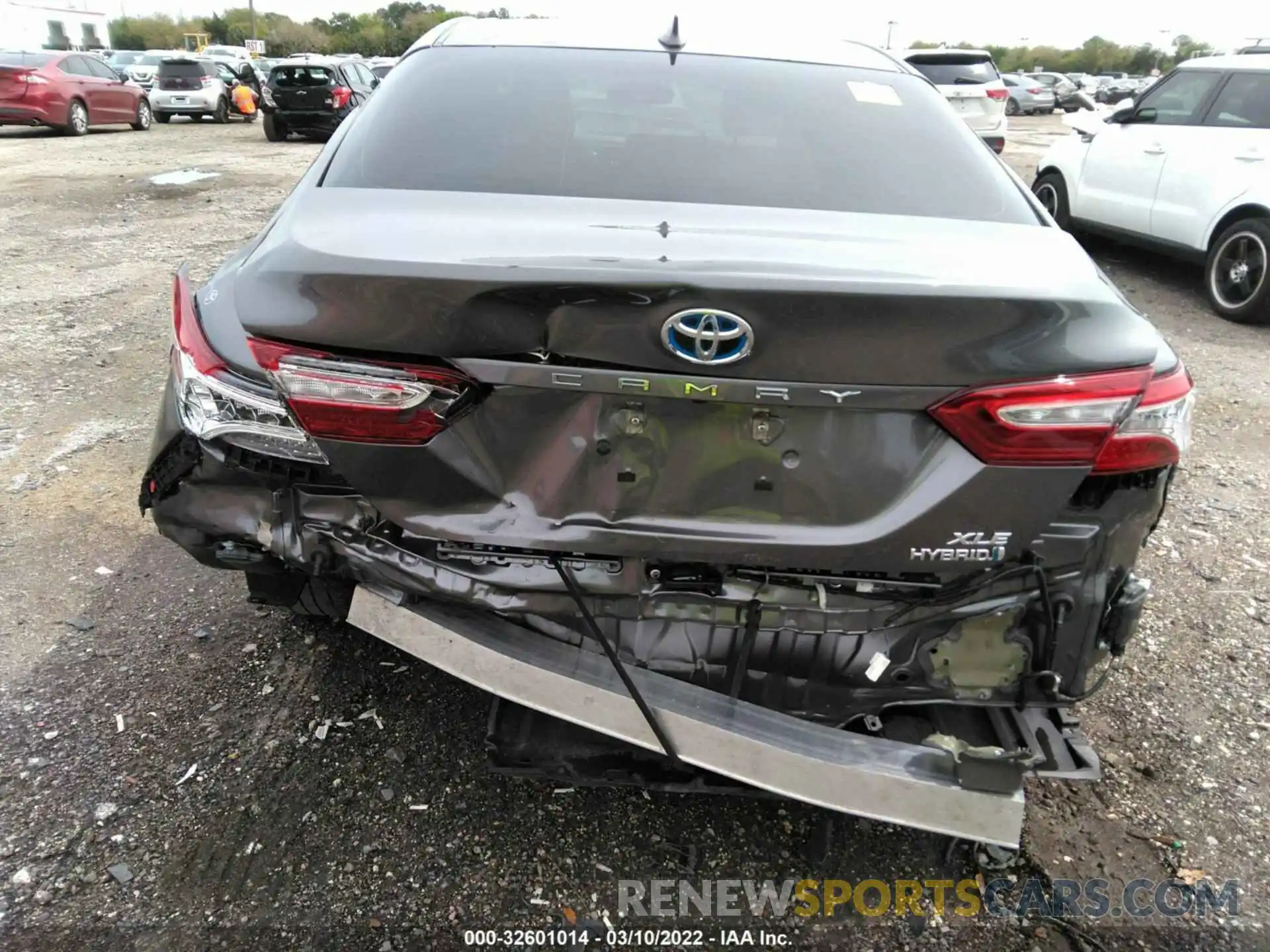 6 Photograph of a damaged car 4T1F31AK0LU542859 TOYOTA CAMRY 2020