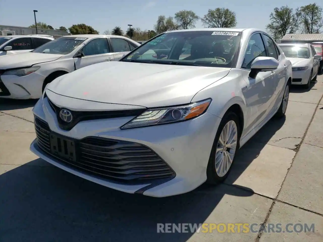 2 Photograph of a damaged car 4T1F31AK1LU013744 TOYOTA CAMRY 2020