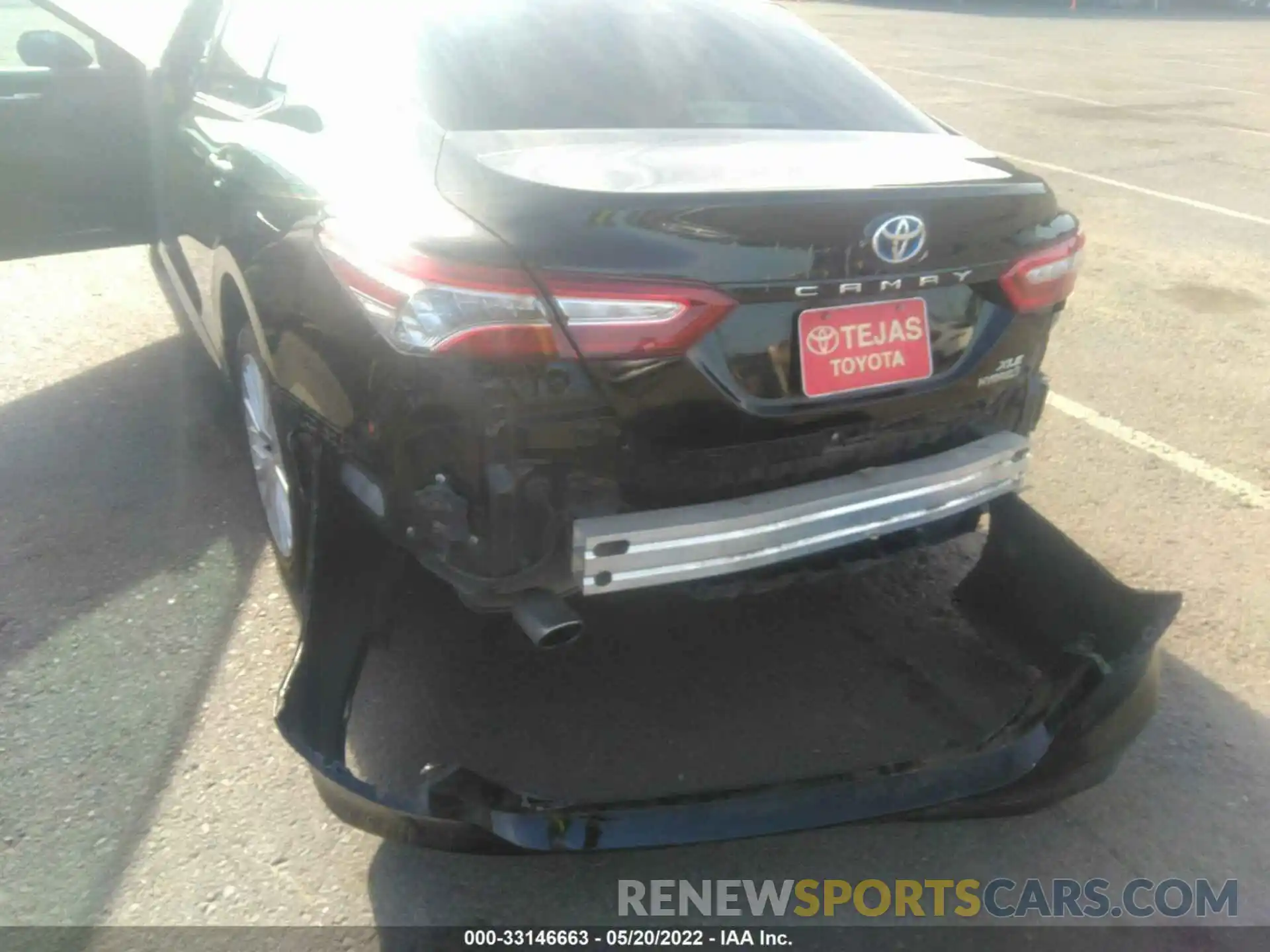 6 Photograph of a damaged car 4T1F31AK1LU015932 TOYOTA CAMRY 2020