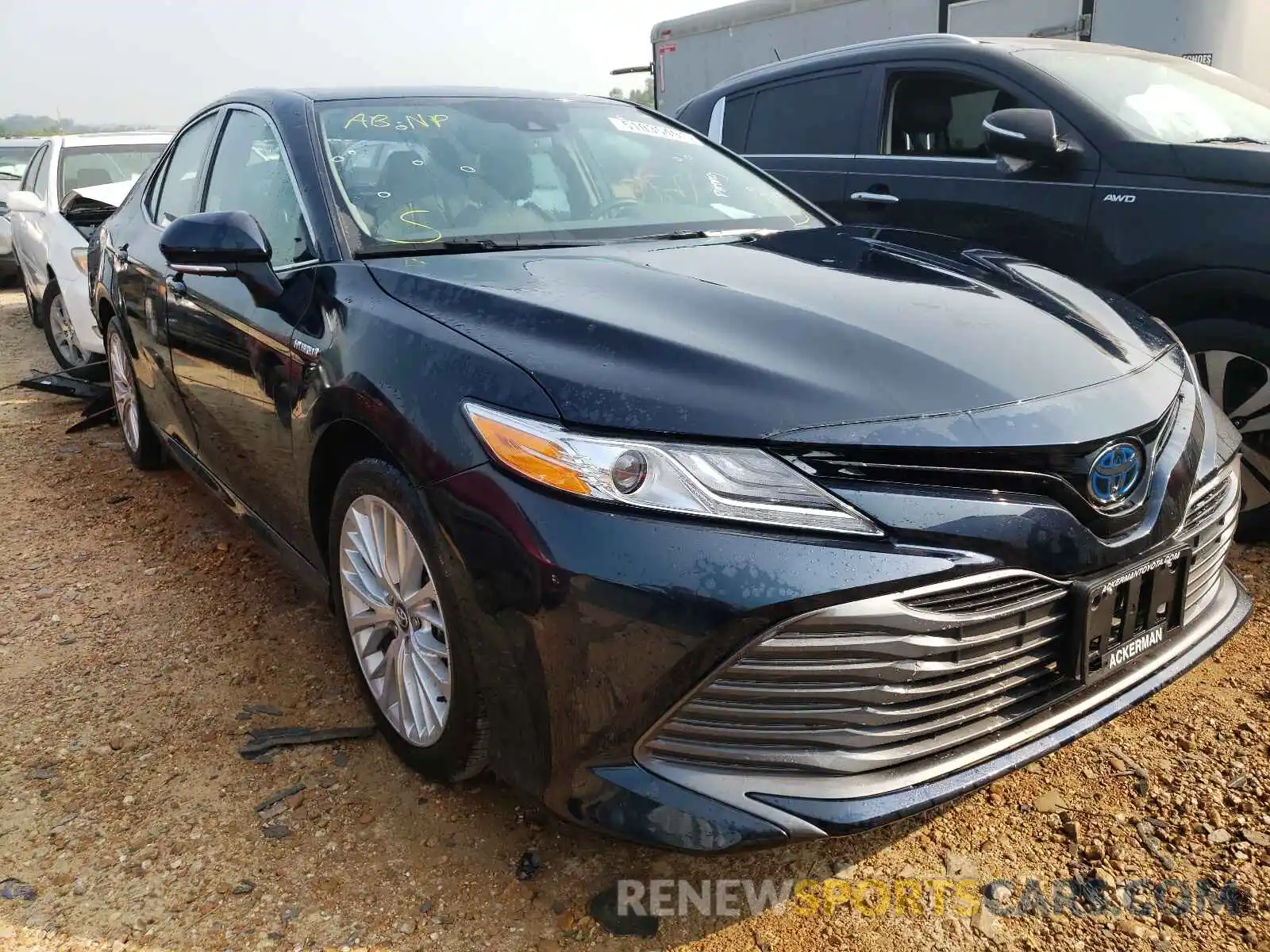 1 Photograph of a damaged car 4T1F31AK1LU530655 TOYOTA CAMRY 2020