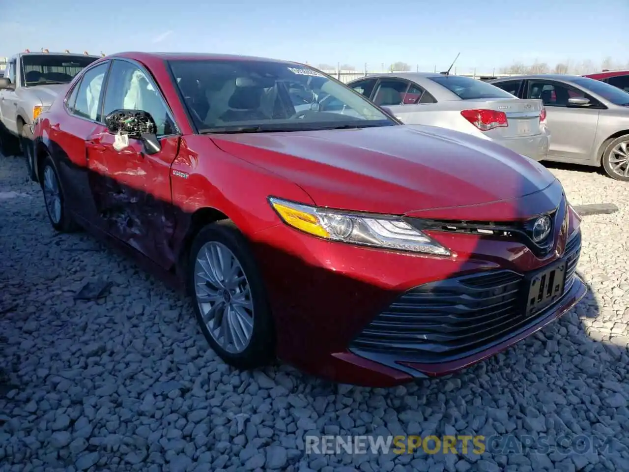 1 Photograph of a damaged car 4T1F31AK1LU542689 TOYOTA CAMRY 2020