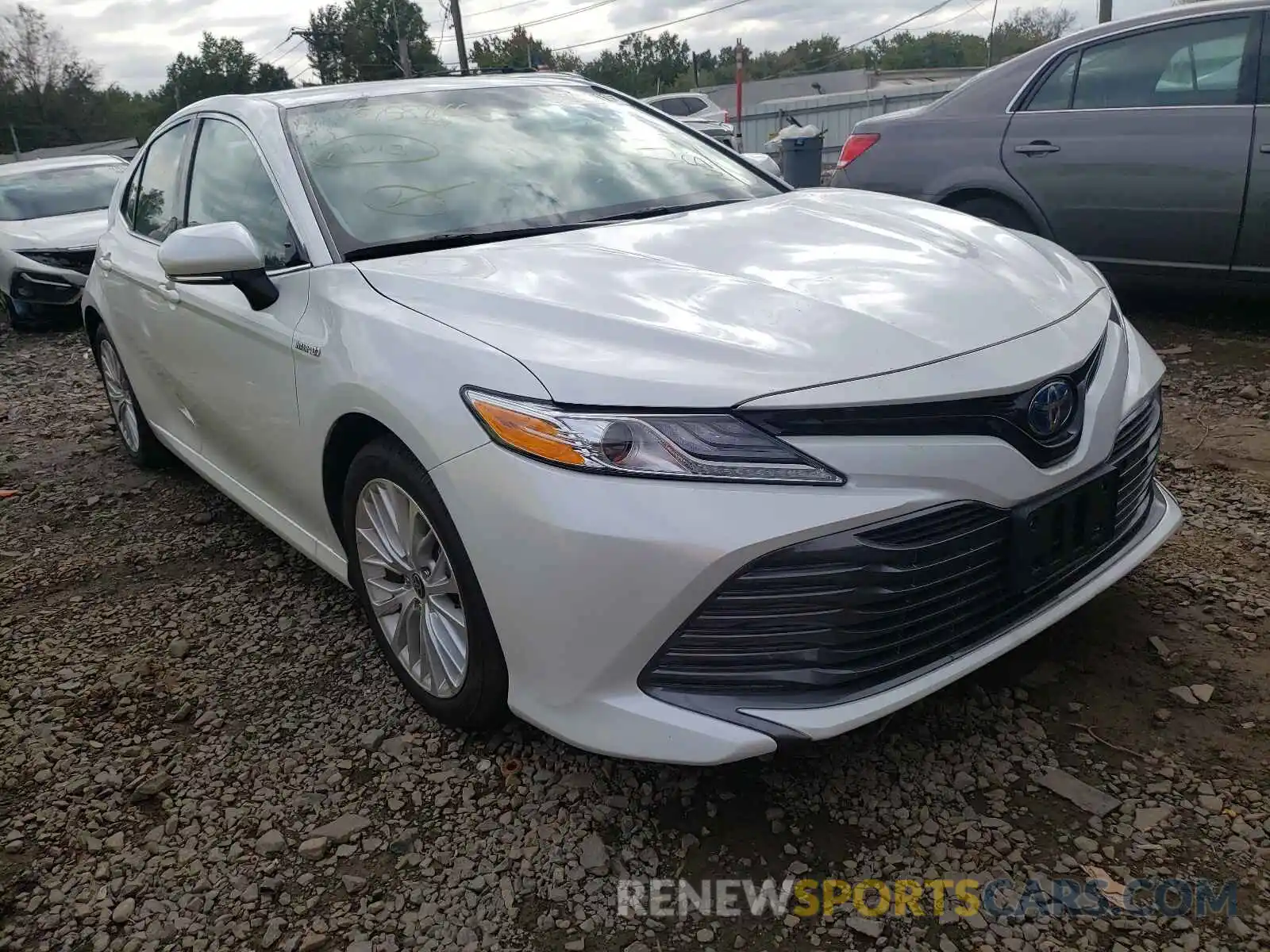 1 Photograph of a damaged car 4T1F31AK1LU544779 TOYOTA CAMRY 2020