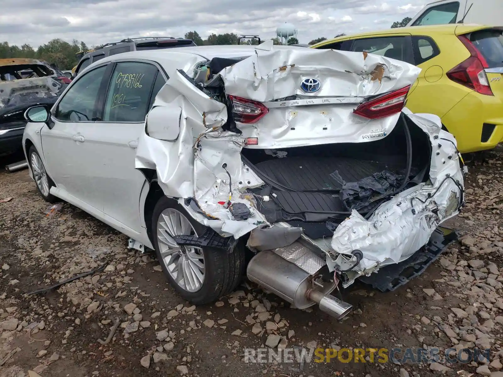 9 Photograph of a damaged car 4T1F31AK1LU544779 TOYOTA CAMRY 2020