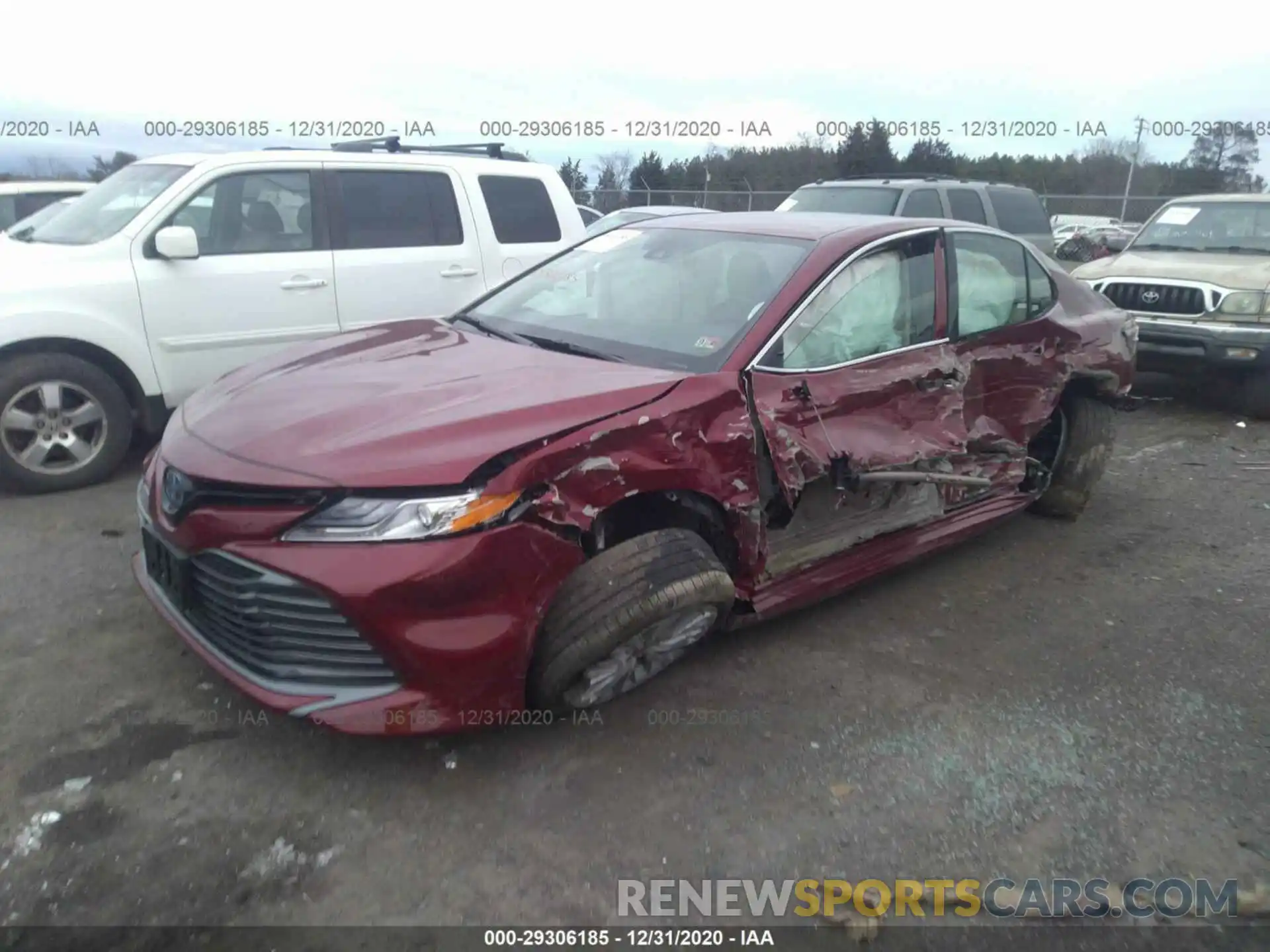 2 Photograph of a damaged car 4T1F31AK1LU544975 TOYOTA CAMRY 2020