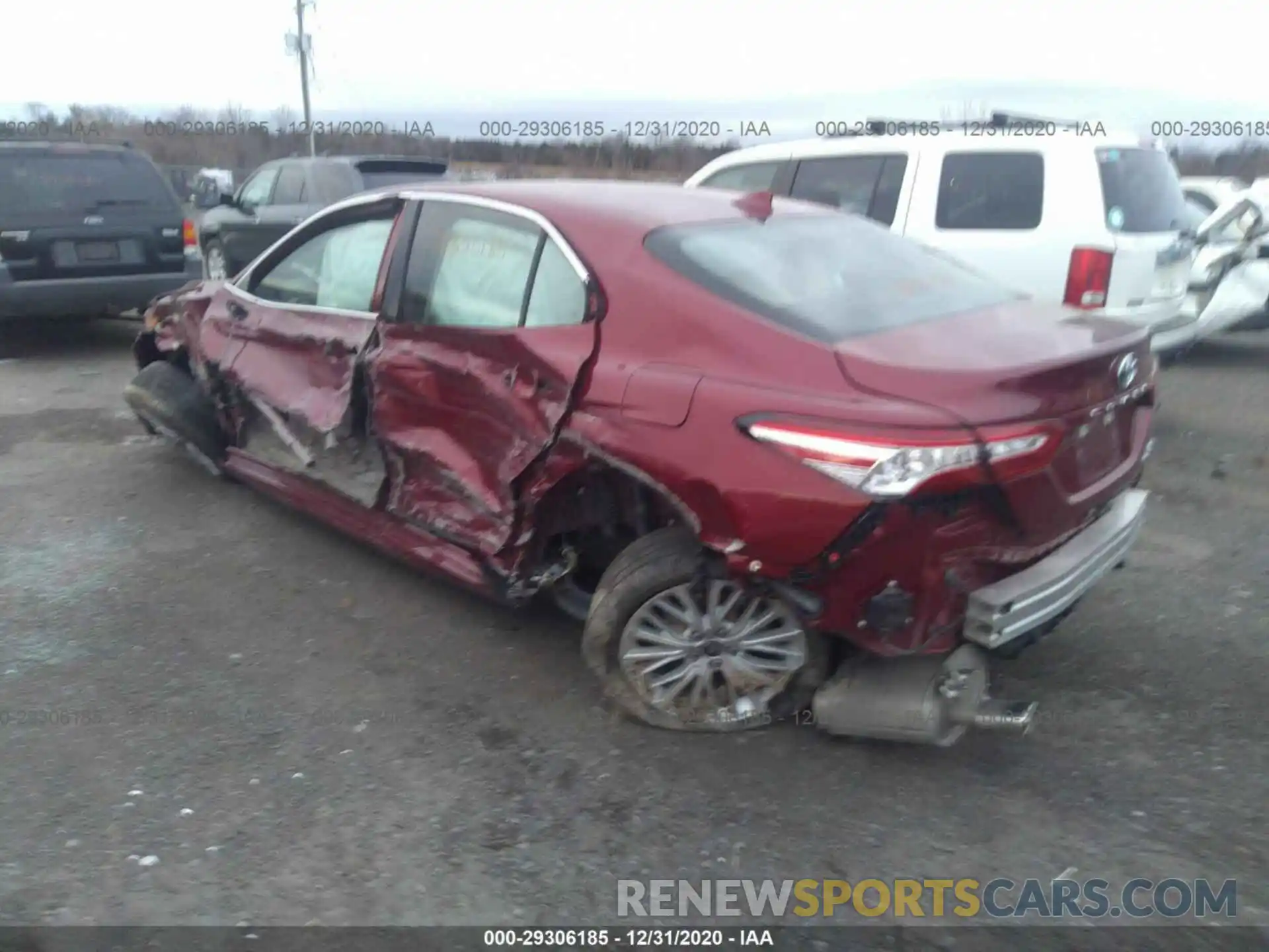 3 Photograph of a damaged car 4T1F31AK1LU544975 TOYOTA CAMRY 2020