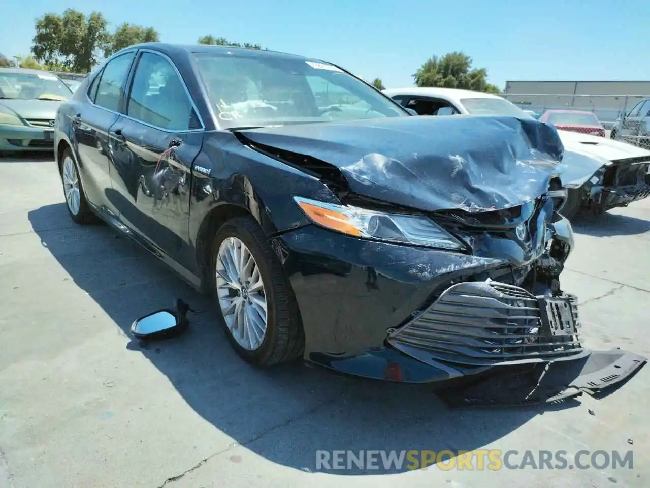 1 Photograph of a damaged car 4T1F31AK2LU009315 TOYOTA CAMRY 2020