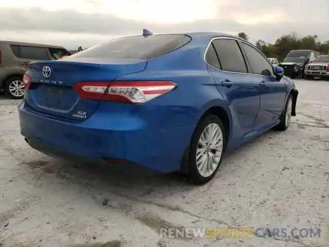 4 Photograph of a damaged car 4T1F31AK2LU018452 TOYOTA CAMRY 2020