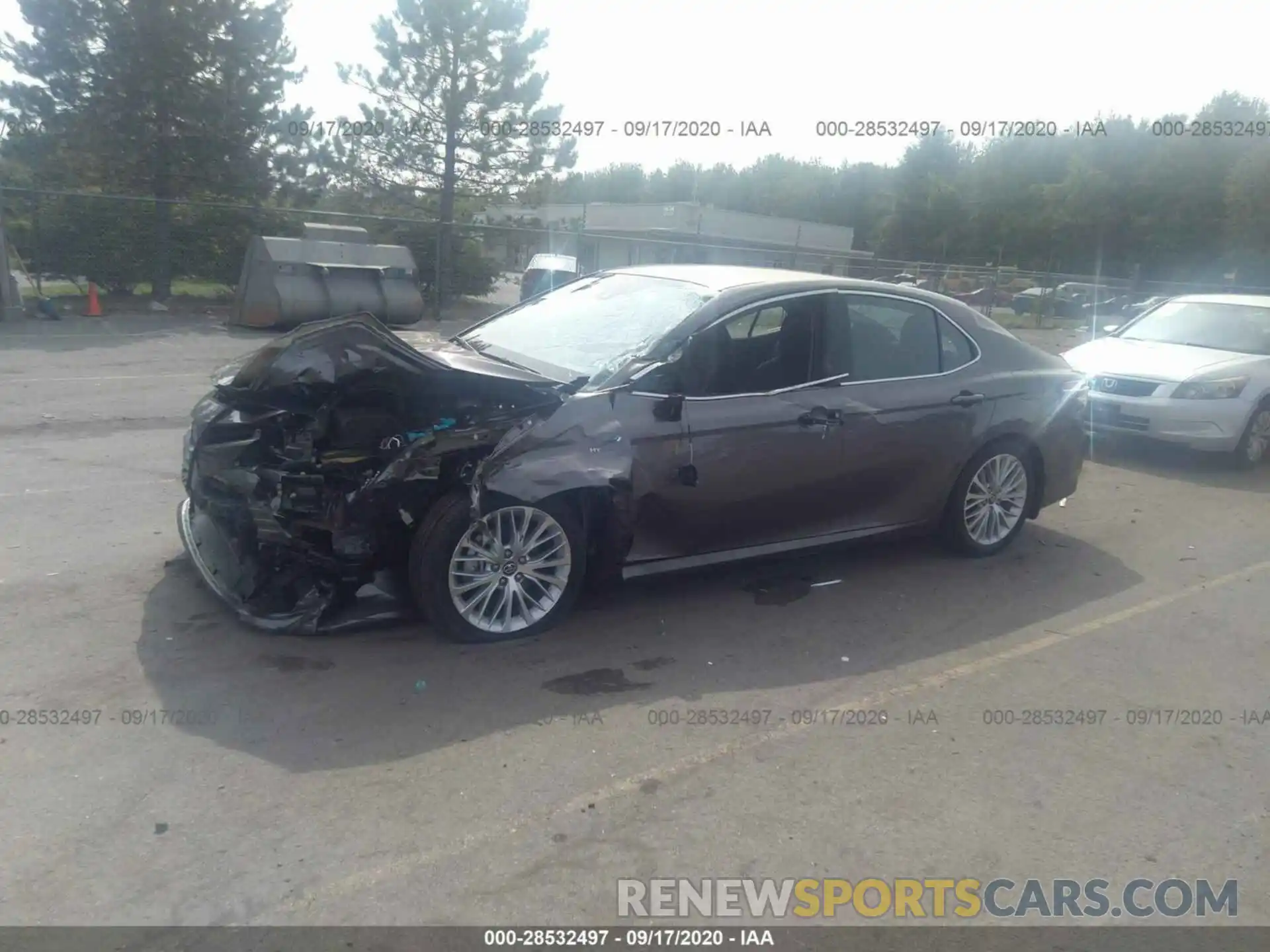 2 Photograph of a damaged car 4T1F31AK2LU522404 TOYOTA CAMRY 2020