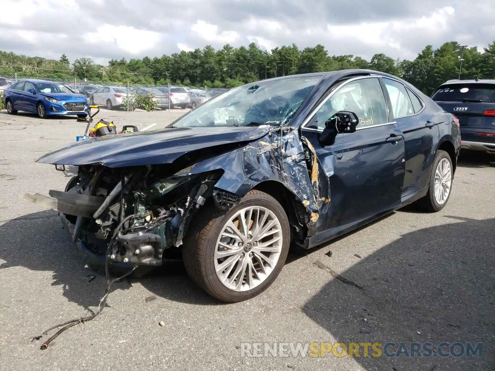 2 Photograph of a damaged car 4T1F31AK2LU538571 TOYOTA CAMRY 2020