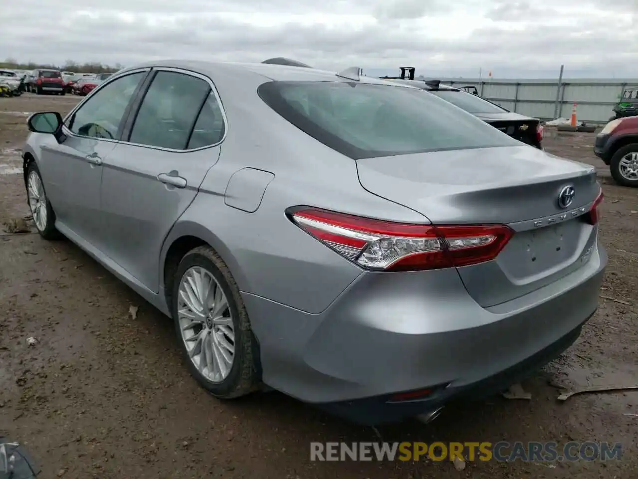 3 Photograph of a damaged car 4T1F31AK2LU539431 TOYOTA CAMRY 2020