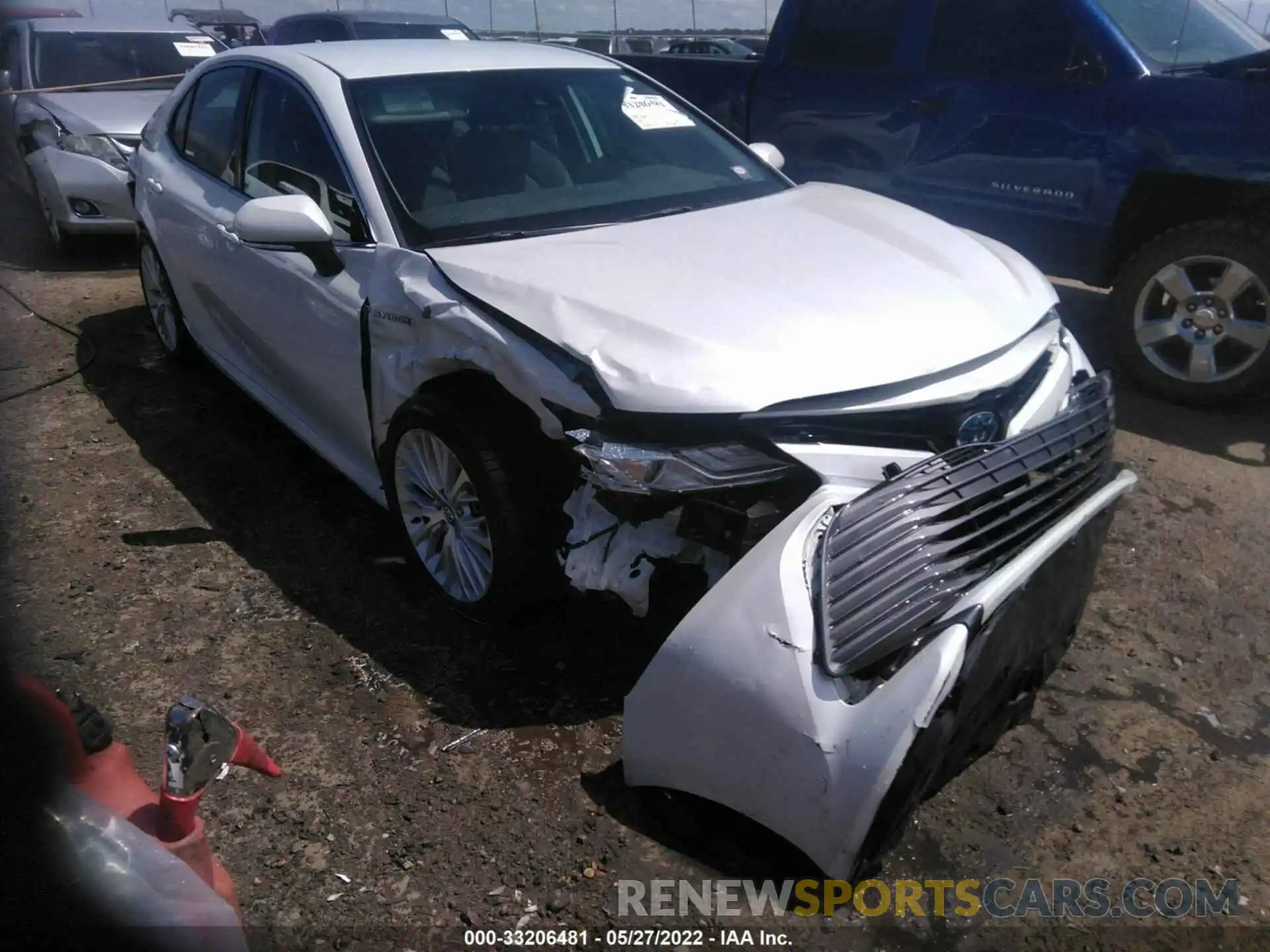 6 Photograph of a damaged car 4T1F31AK3LU009257 TOYOTA CAMRY 2020